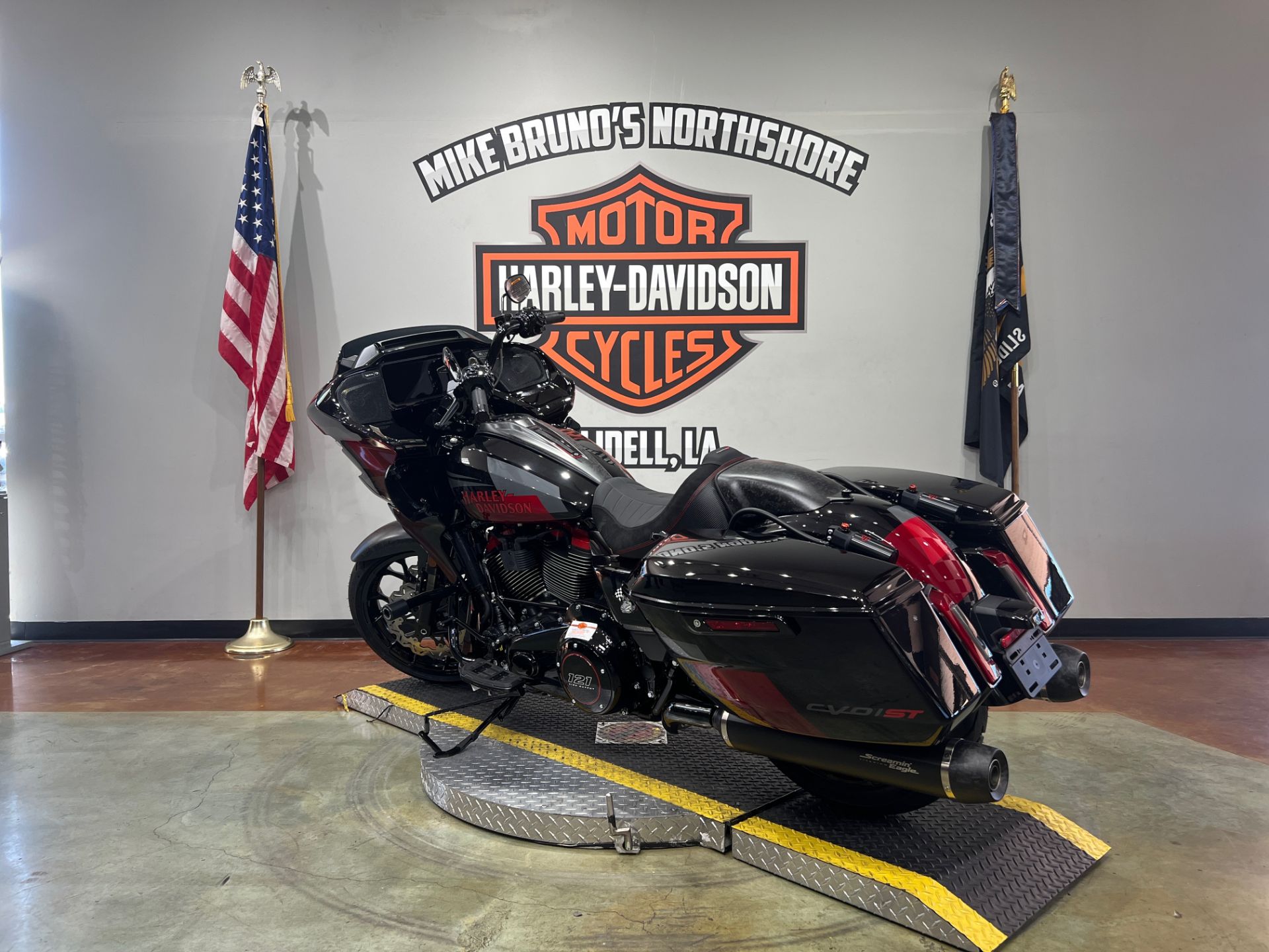 2025 Harley-Davidson CVO™ Road Glide® ST in Slidell, Louisiana - Photo 6