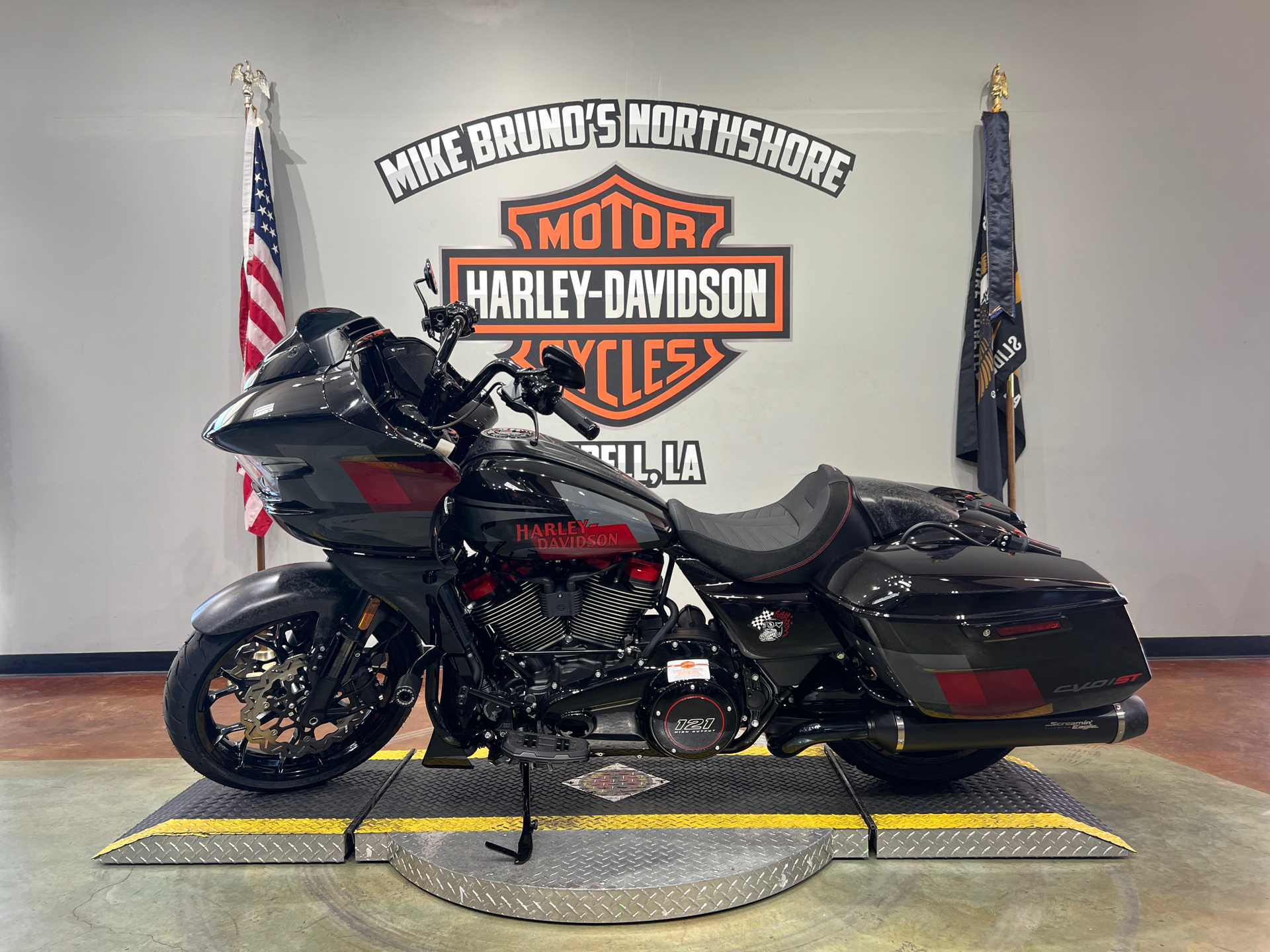 2025 Harley-Davidson CVO™ Road Glide® ST in Slidell, Louisiana - Photo 6