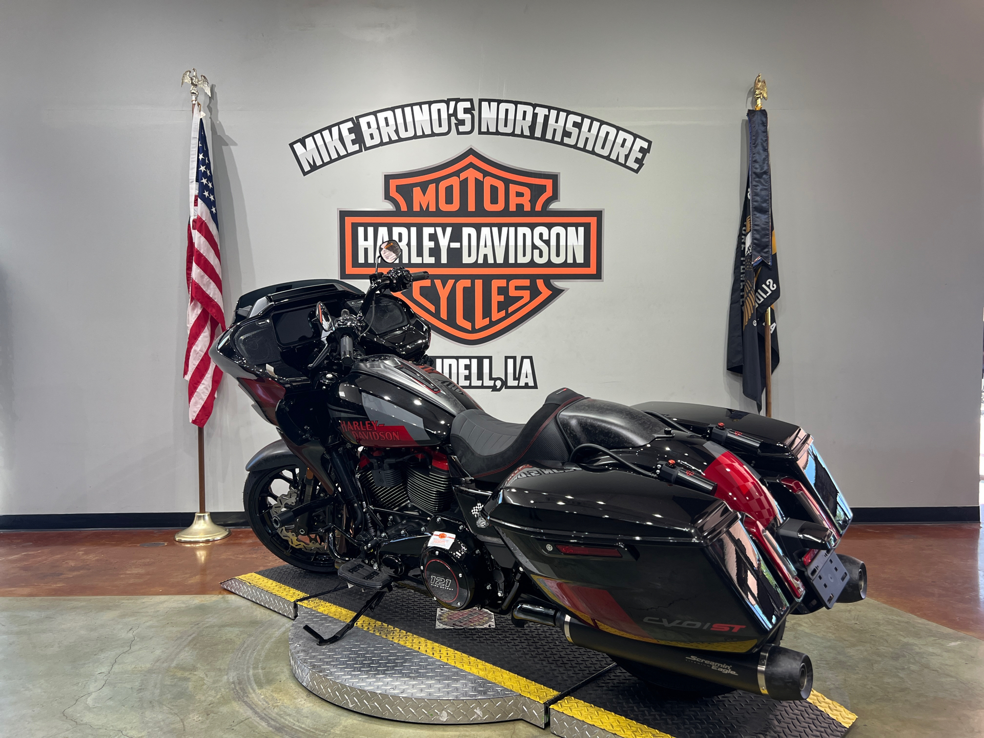 2025 Harley-Davidson CVO™ Road Glide® ST in Slidell, Louisiana - Photo 7