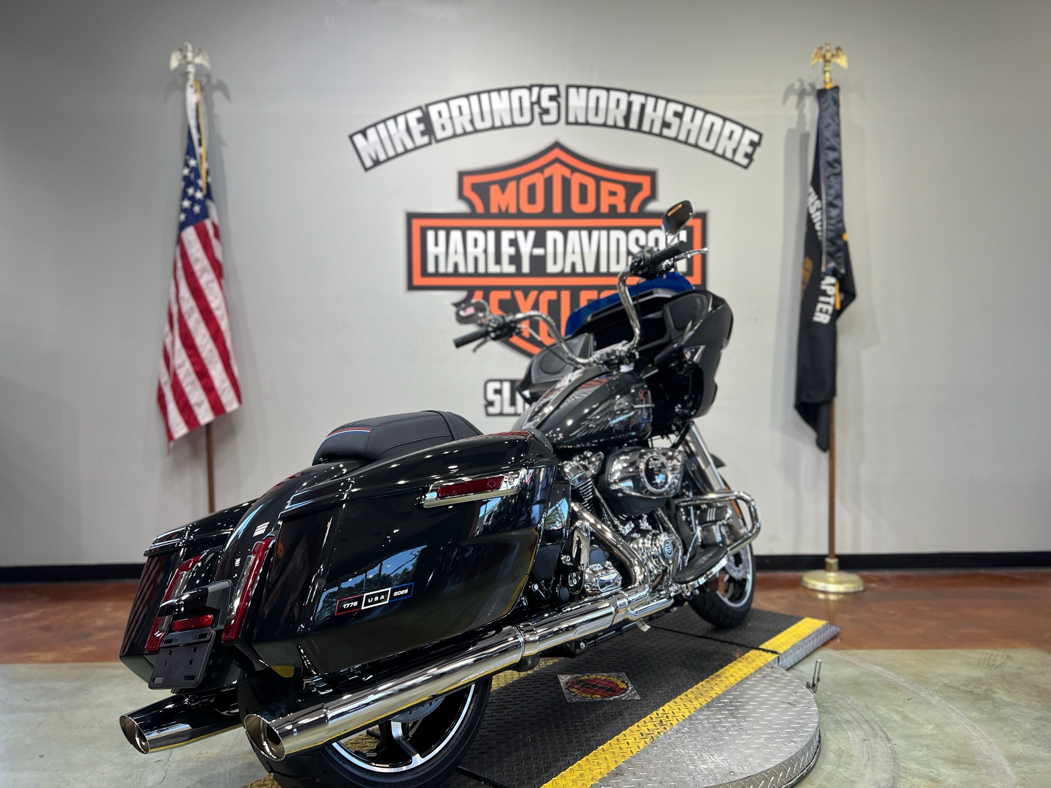 2026 Harley-Davidson Road Glide® 8