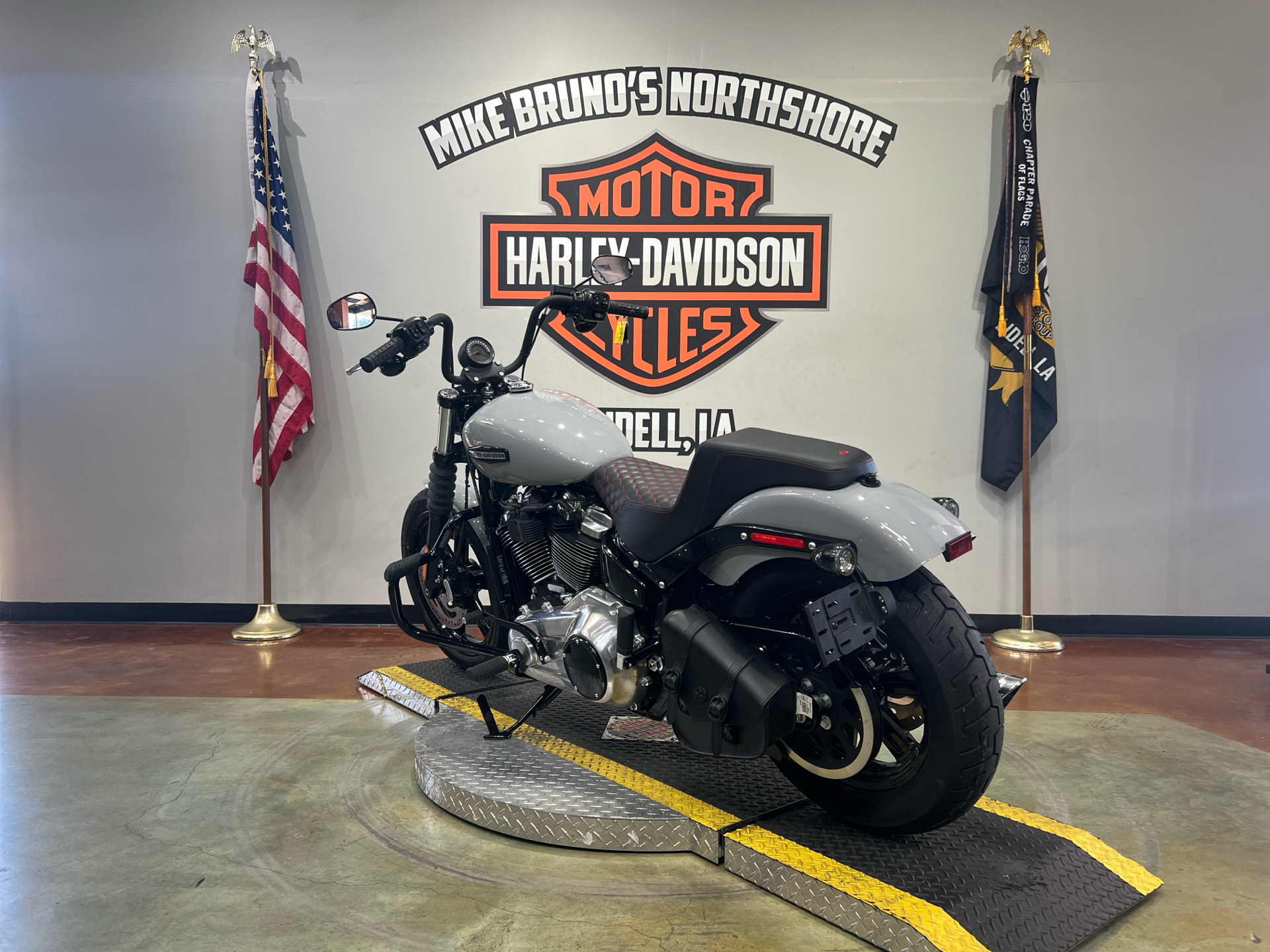 2025 Harley-Davidson Street Bob® in Slidell, Louisiana - Photo 6
