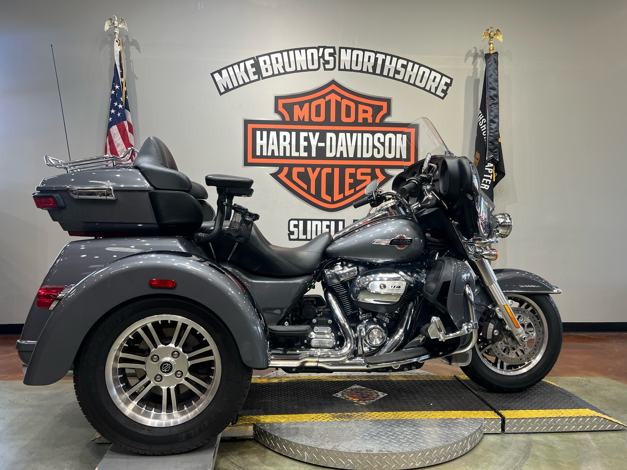 2022 Harley-Davidson Tri Glide® Ultra 1