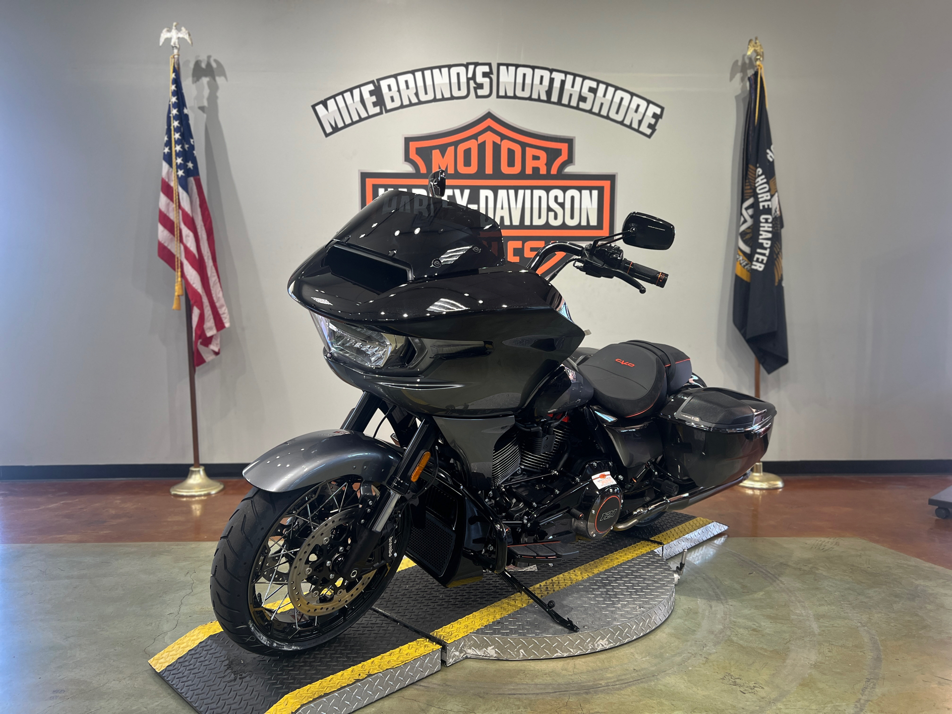 2025 Harley-Davidson CVO™ Road Glide® in Slidell, Louisiana - Photo 6