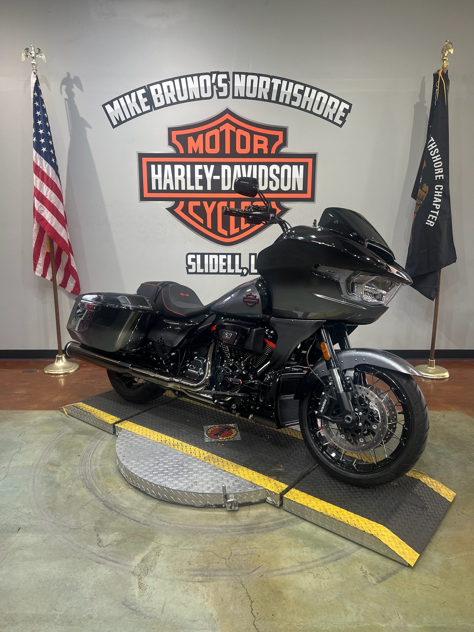 2025 Harley-Davidson CVO Road Glide® 2