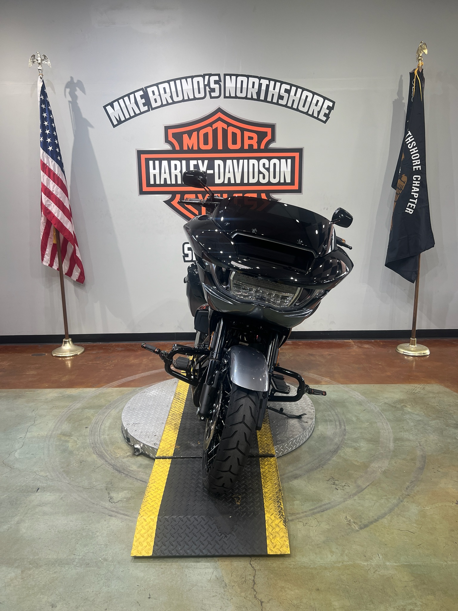 2025 Harley-Davidson CVO Road Glide® 3