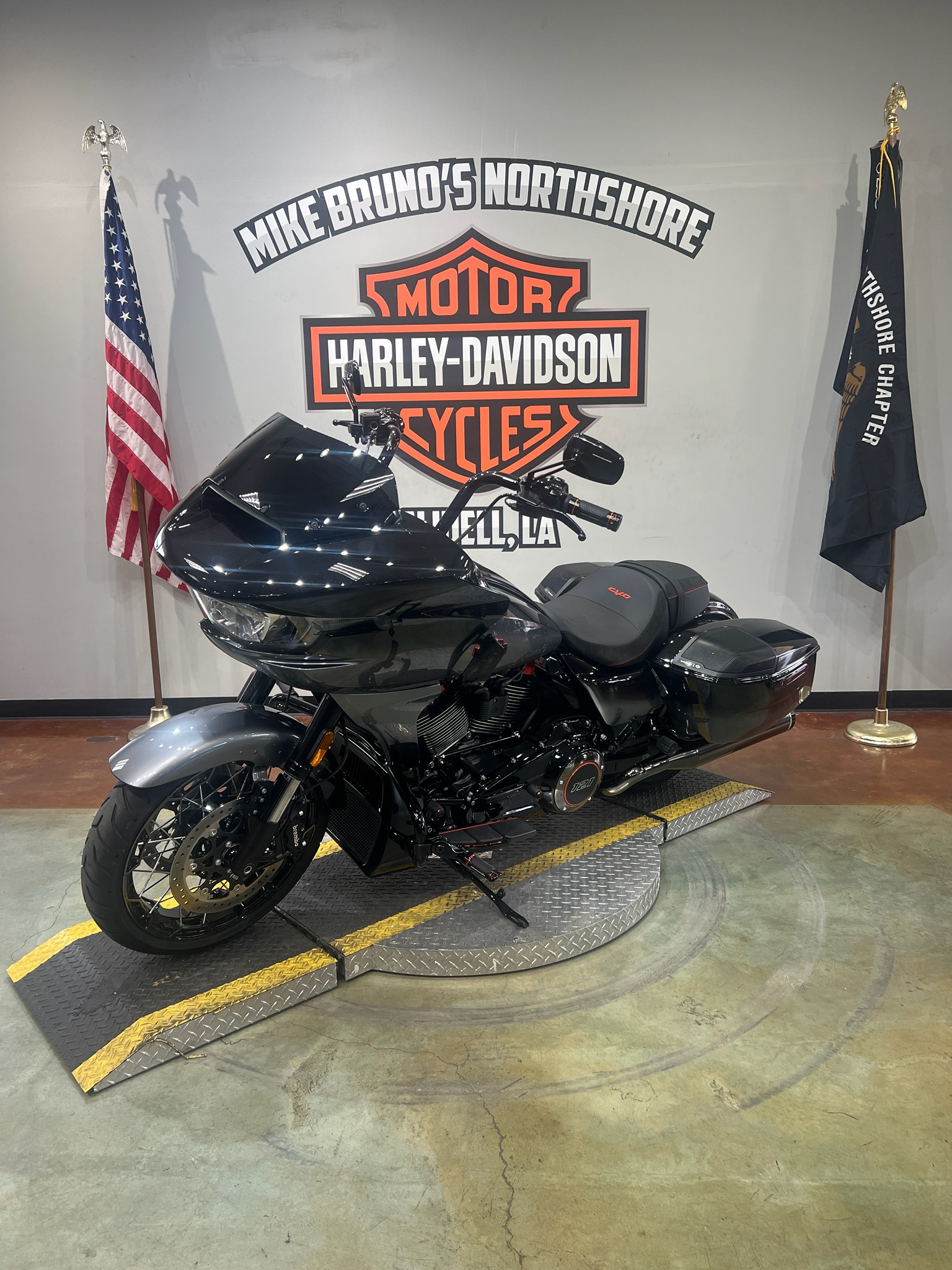2025 Harley-Davidson CVO Road Glide® 4