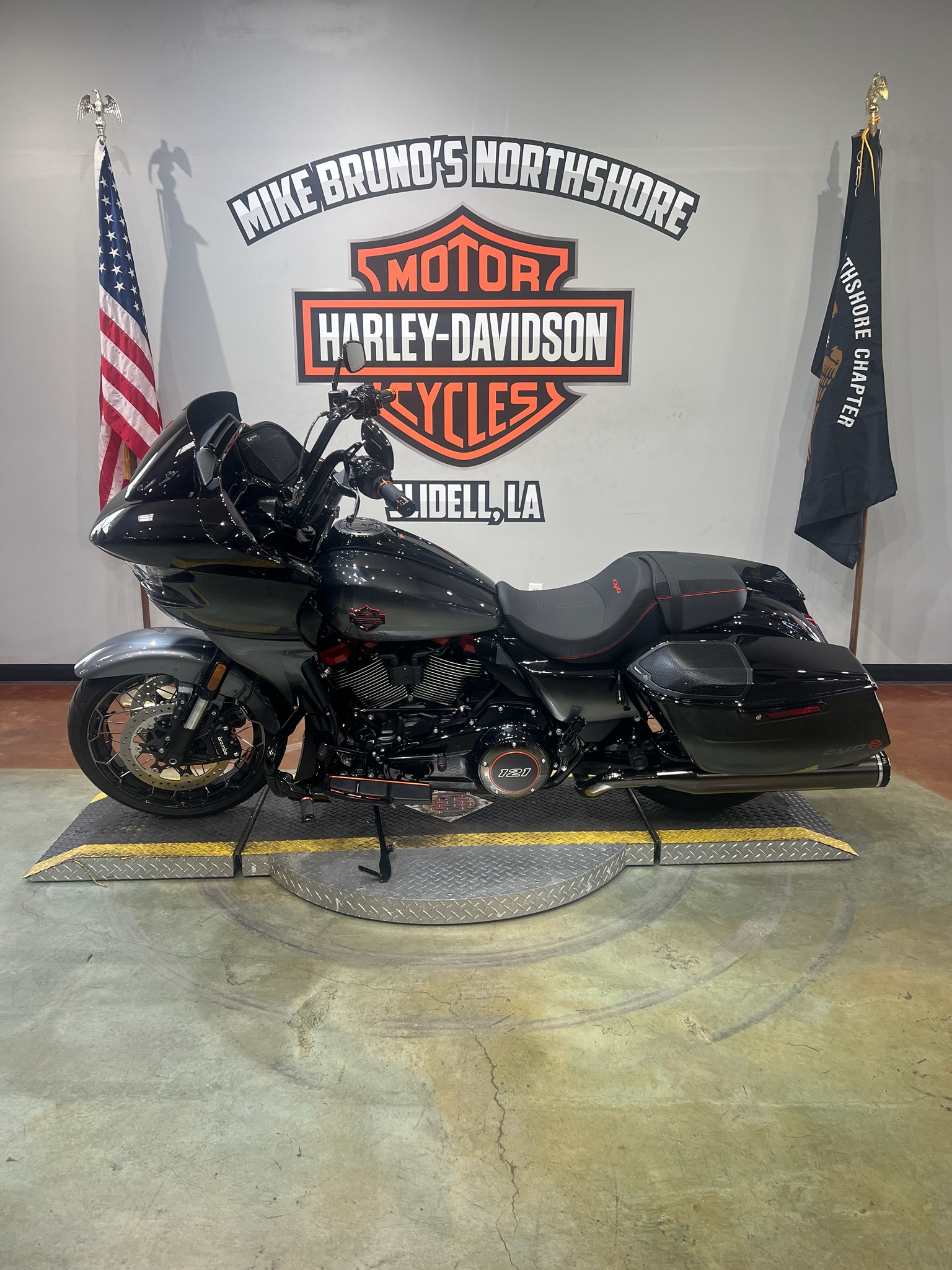 2025 Harley-Davidson CVO Road Glide® 5