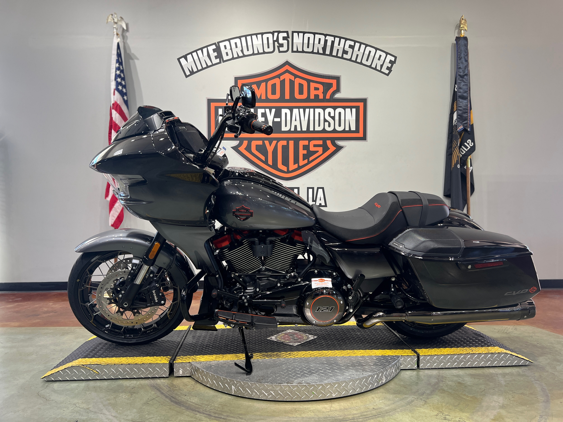 2025 Harley-Davidson CVO™ Road Glide® in Slidell, Louisiana - Photo 5