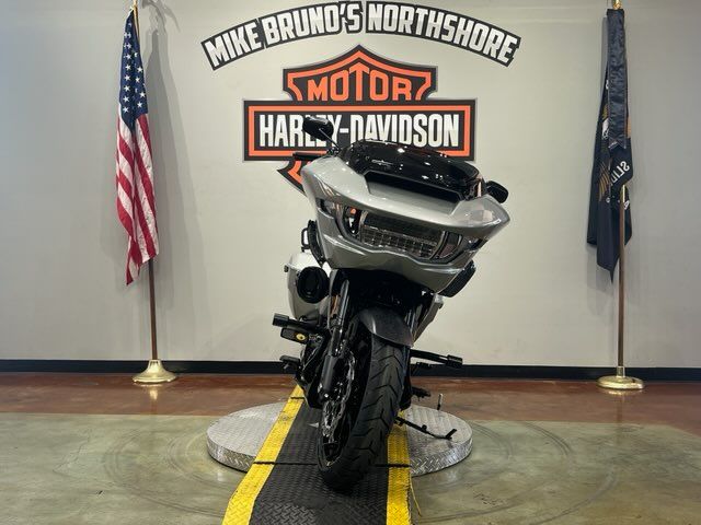 2025 Harley-Davidson CVO™ Road Glide® ST in Slidell, Louisiana - Photo 8