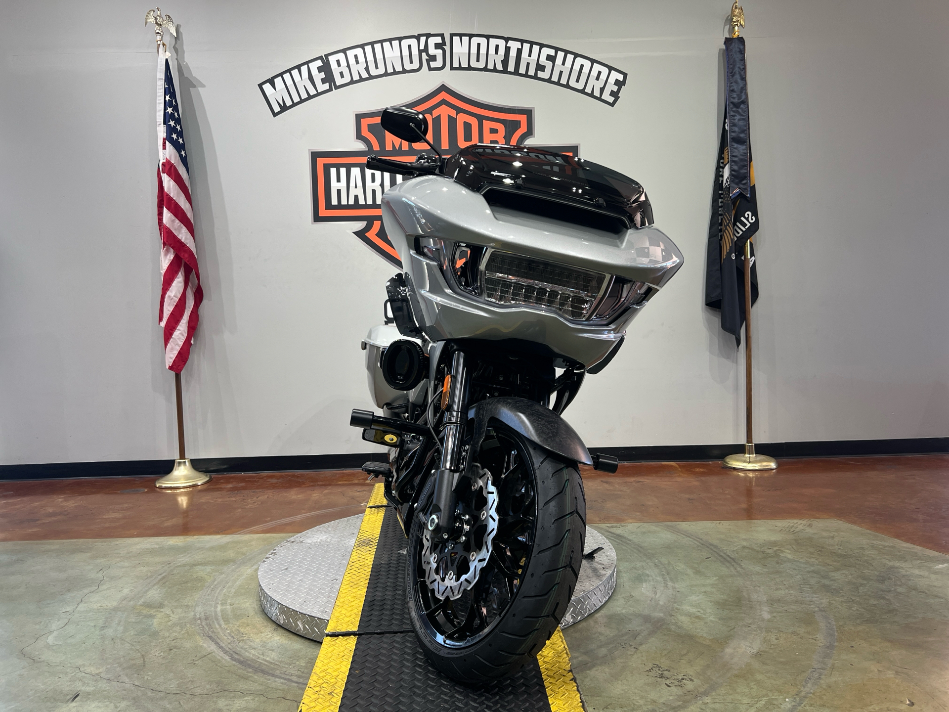2025 Harley-Davidson CVO™ Road Glide® ST in Slidell, Louisiana - Photo 3