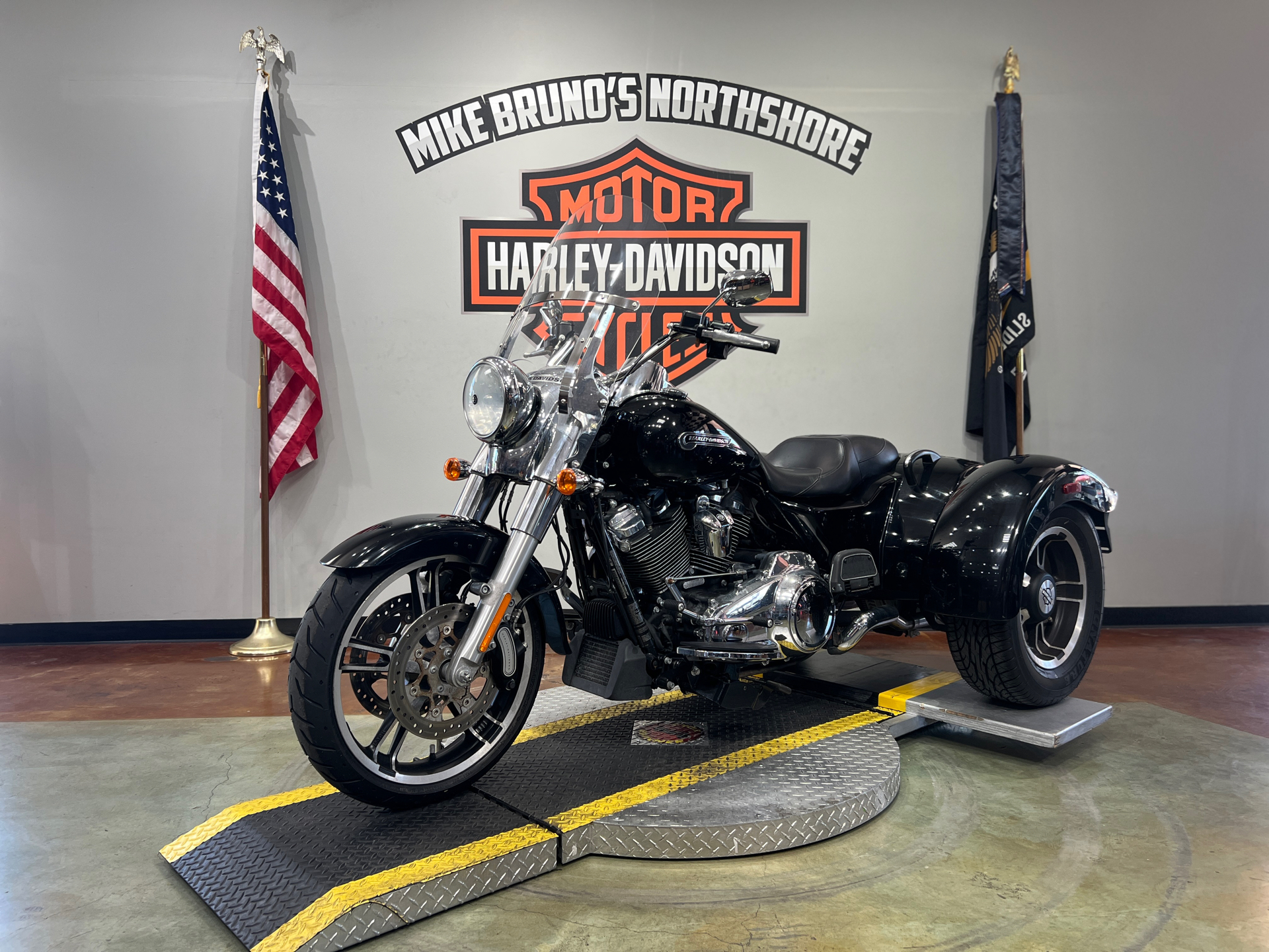 2017 Harley-Davidson Freewheeler in Slidell, Louisiana - Photo 4