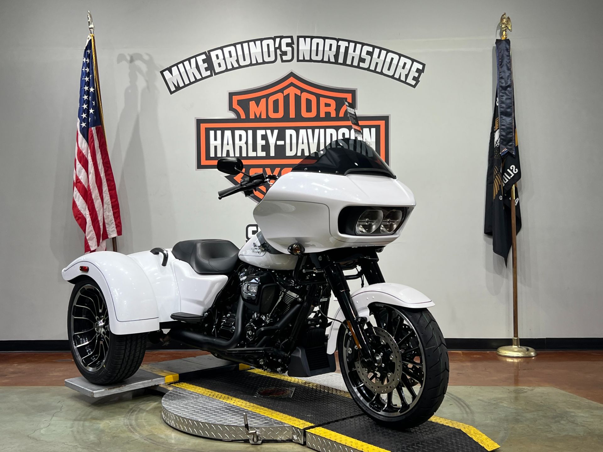 2025 Harley-Davidson Road Glide® 3 in Slidell, Louisiana - Photo 7