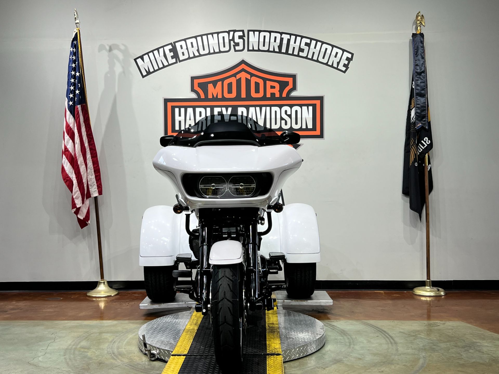 2025 Harley-Davidson Road Glide® 3 in Slidell, Louisiana - Photo 8