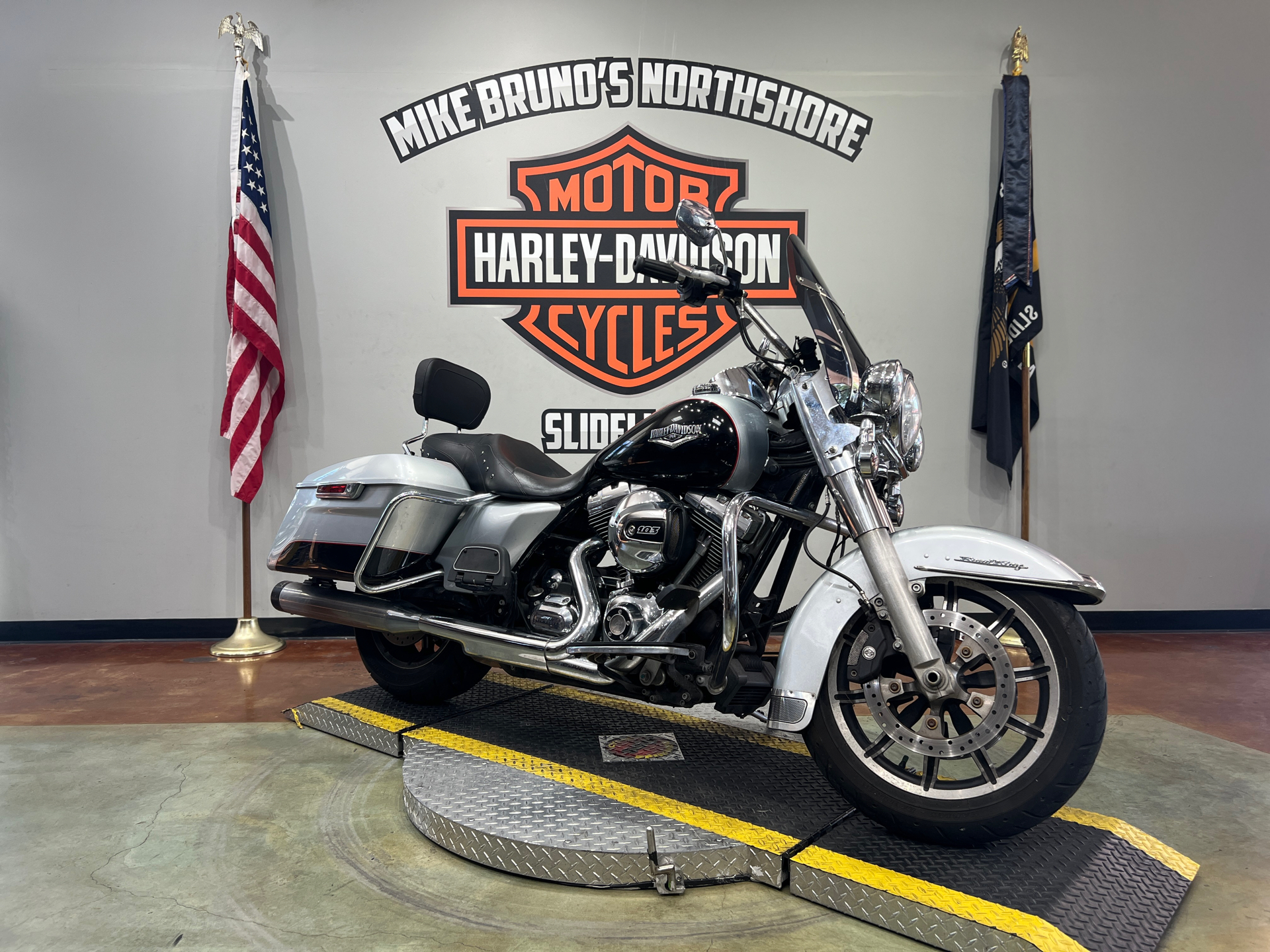 2015 Harley-Davidson Road King® in Slidell, Louisiana - Photo 2