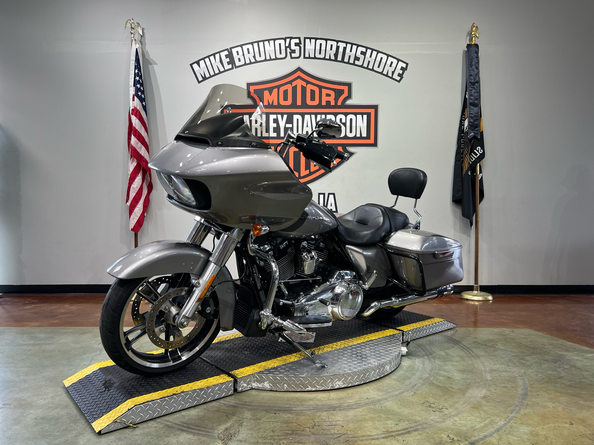 2017 Harley-Davidson Road Glide® in Slidell, Louisiana - Photo 4