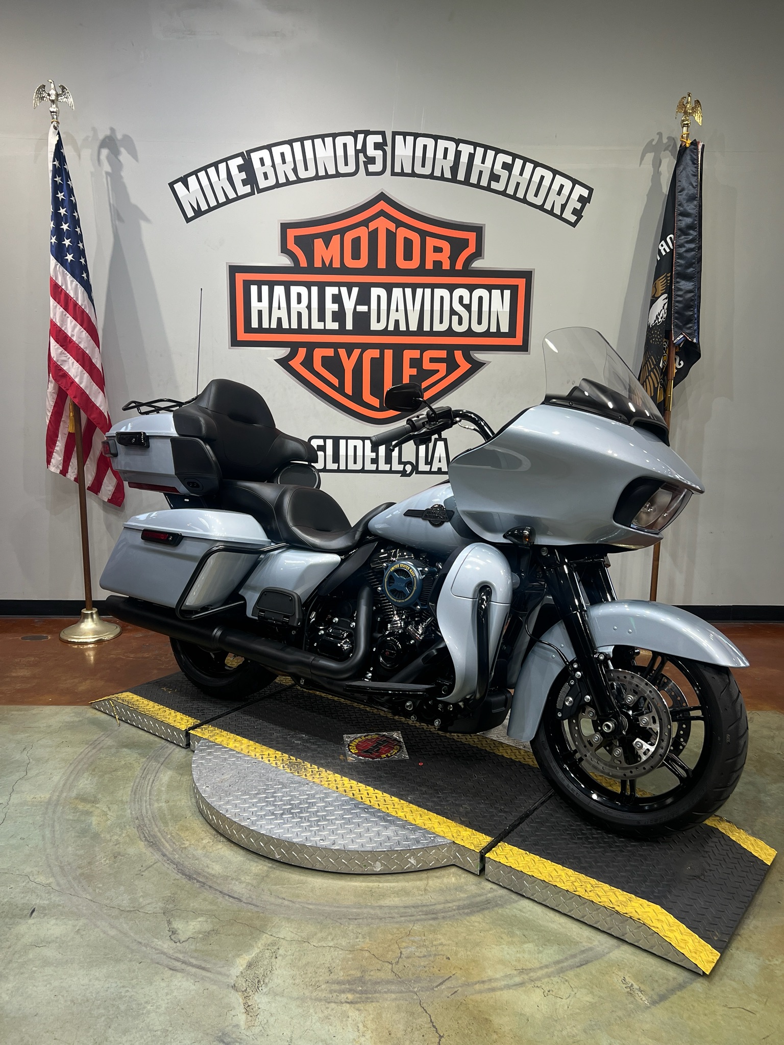 2023 Harley-Davidson Road Glide® Limited 1