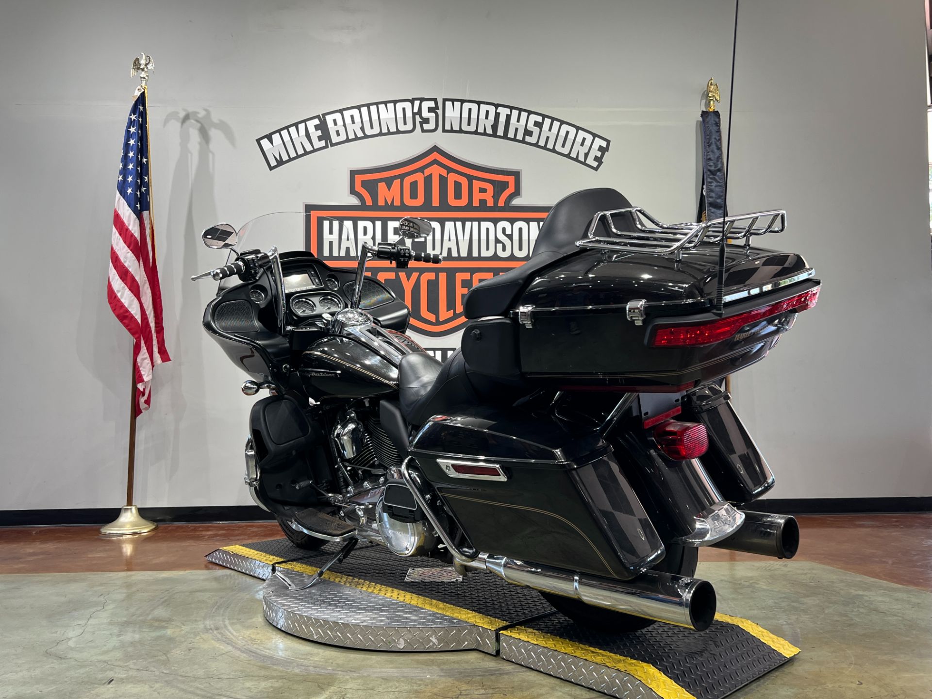 2017 Harley-Davidson Road Glide® Ultra in Slidell, Louisiana - Photo 6