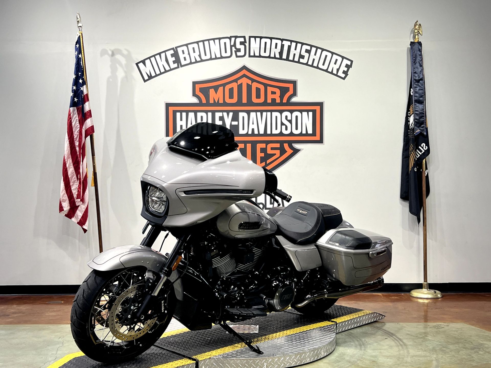 2023 Harley-Davidson CVO™ Street Glide® in Slidell, Louisiana - Photo 4