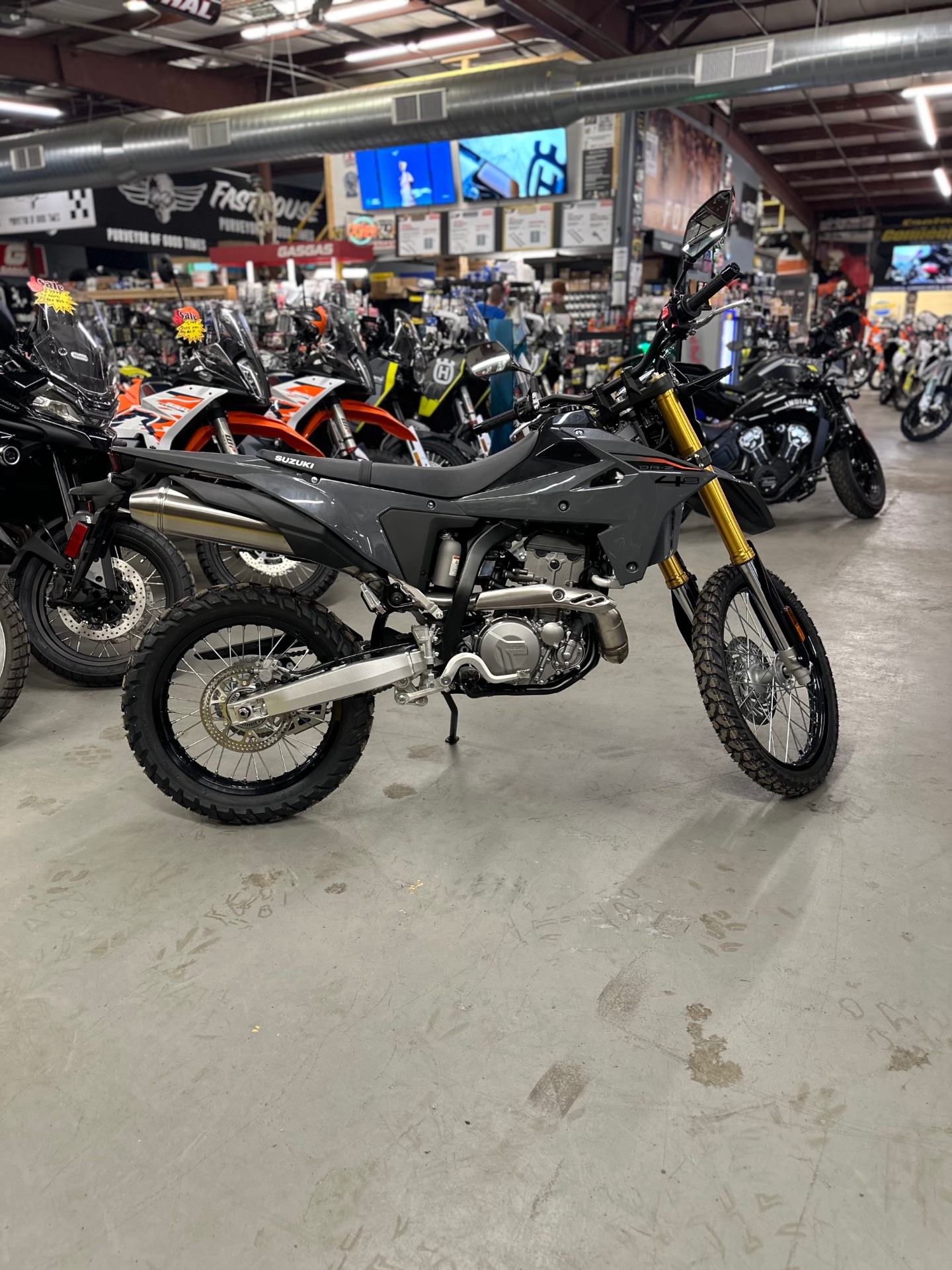 Muttii.com✕4 New 2025 Suzuki DR-Z4S, Westfield MA | Specs, Price