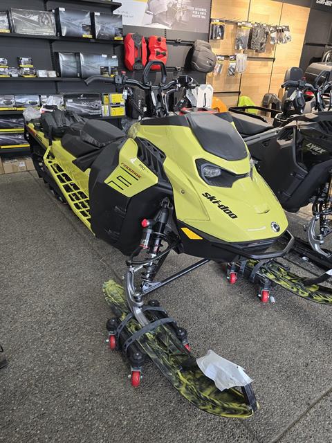 2025 Ski-Doo Freeride 165 850 E-TEC SHOT PowderMax X-Light 3.0 w/ 10.25 in. Touchscreen HAC — photo 1 of 9