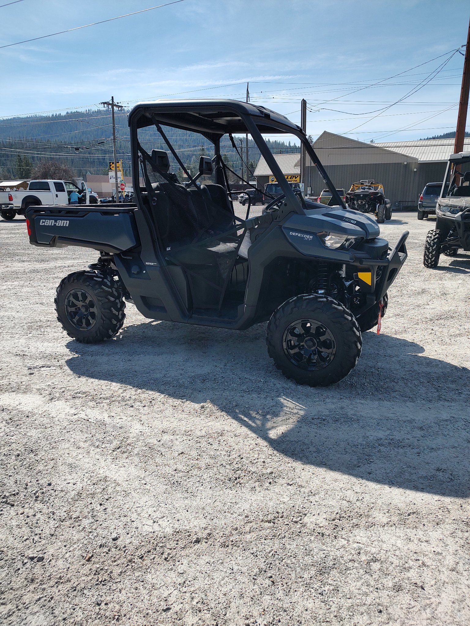 2025 Can-Am™ Defender XT HD10 4