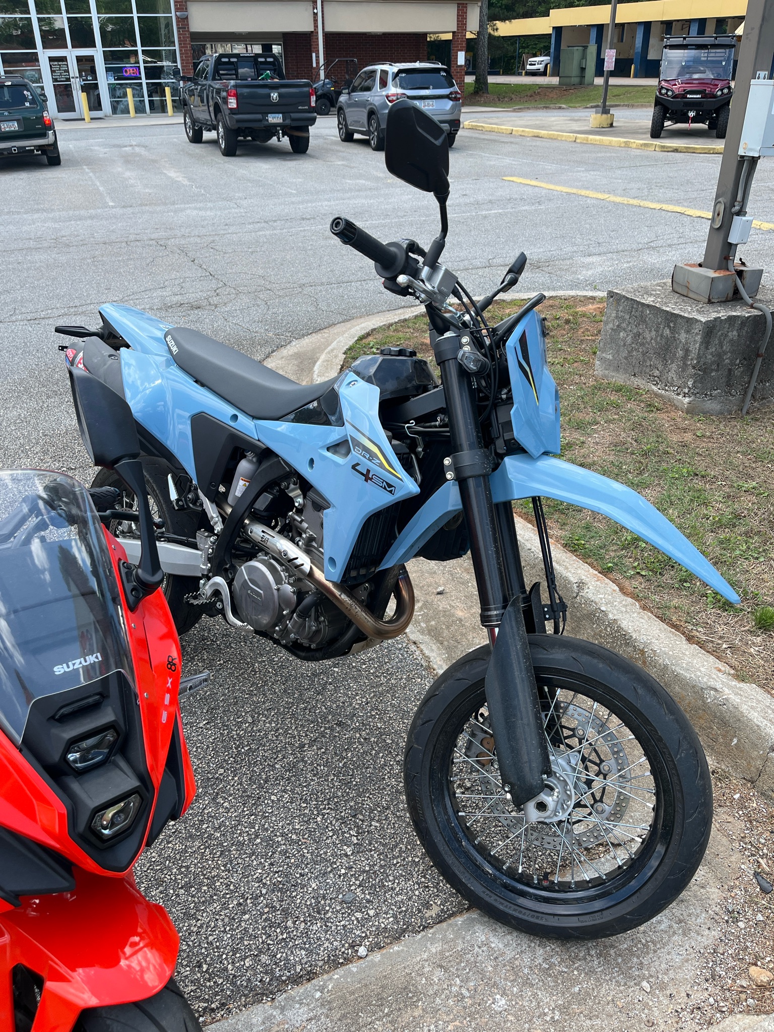 2025 Suzuki DR-Z4SM 1