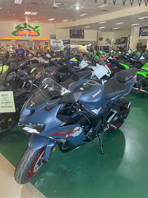 New 2027 Kawasaki Ninja® ZX™-6R ABS | Motorcycles in Newnan GA