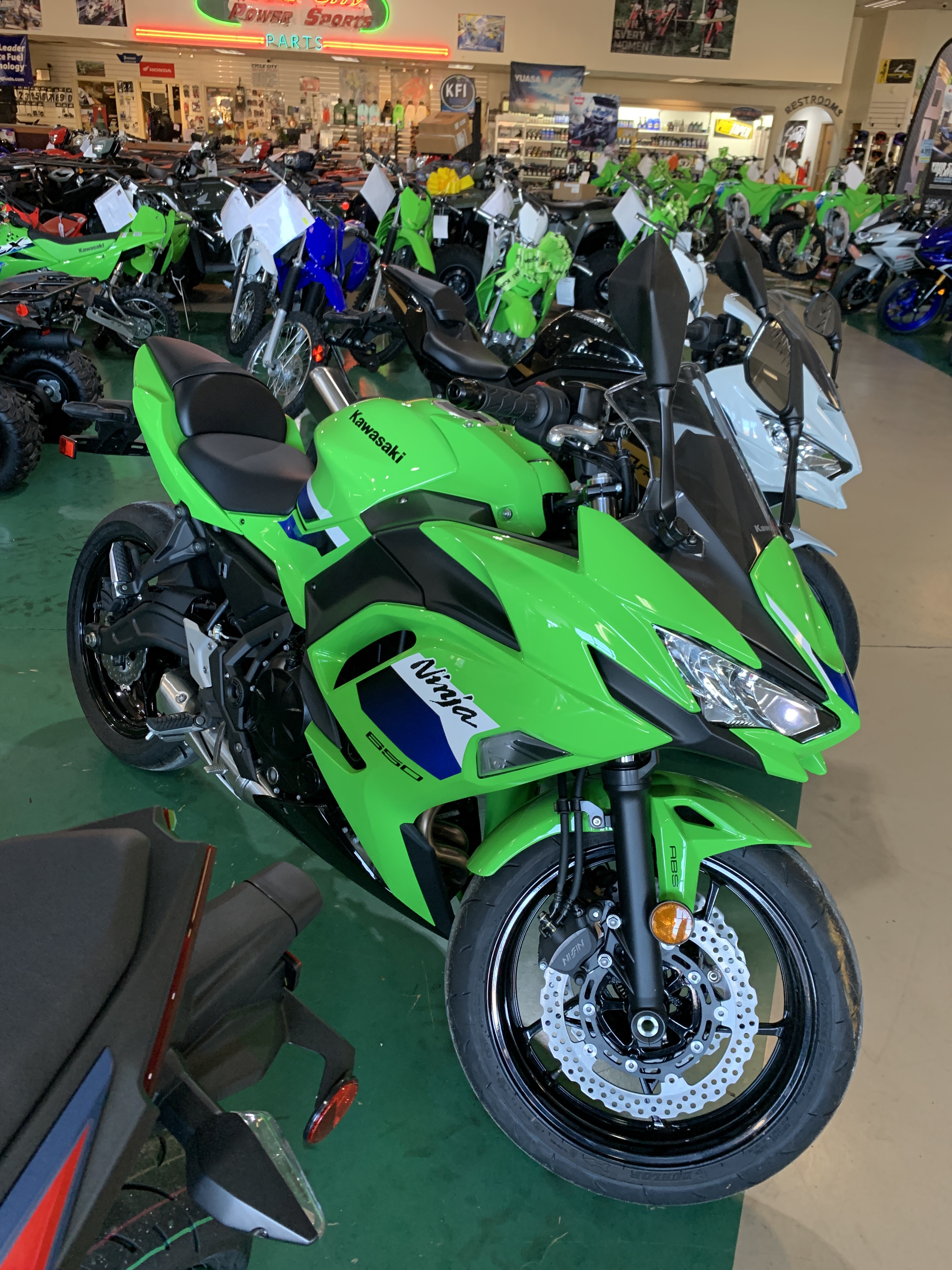 New 2026 Kawasaki Ninja® 650 ABS | Motorcycles in Newnan GA