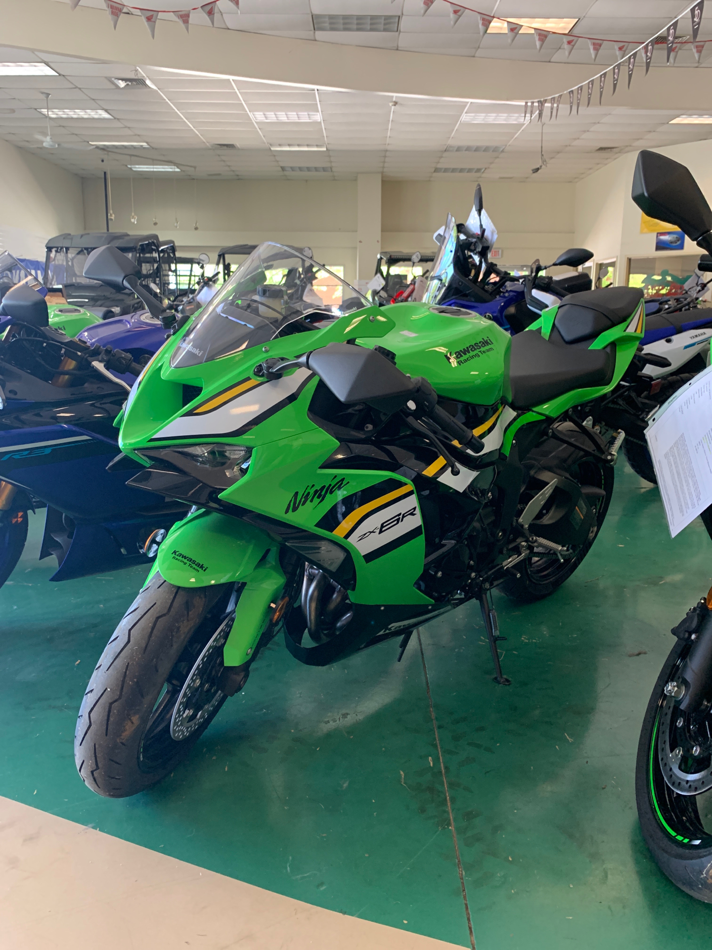 ラインマスター New 2025 Kawasaki Ninja ZX-6R KRT Edition ABS | Motorcycles