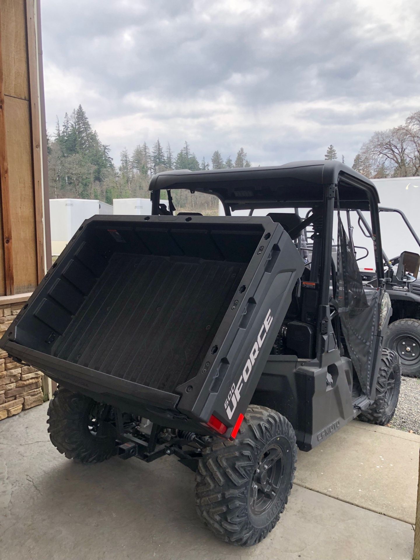 2025  UForce 600 4