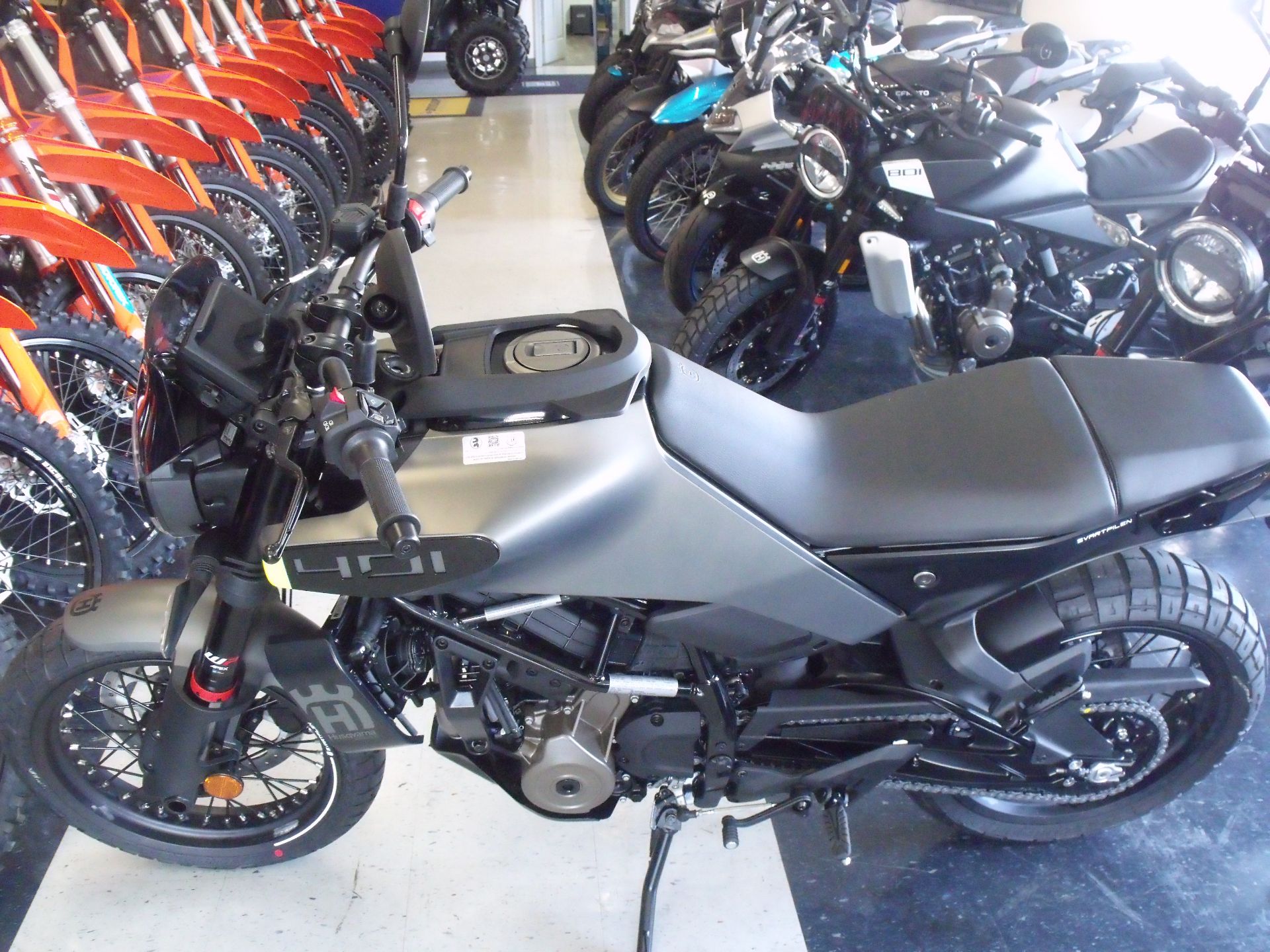 2024 Husqvarna Svartpilen 401 Motorcycles Carroll Ohio N/A
