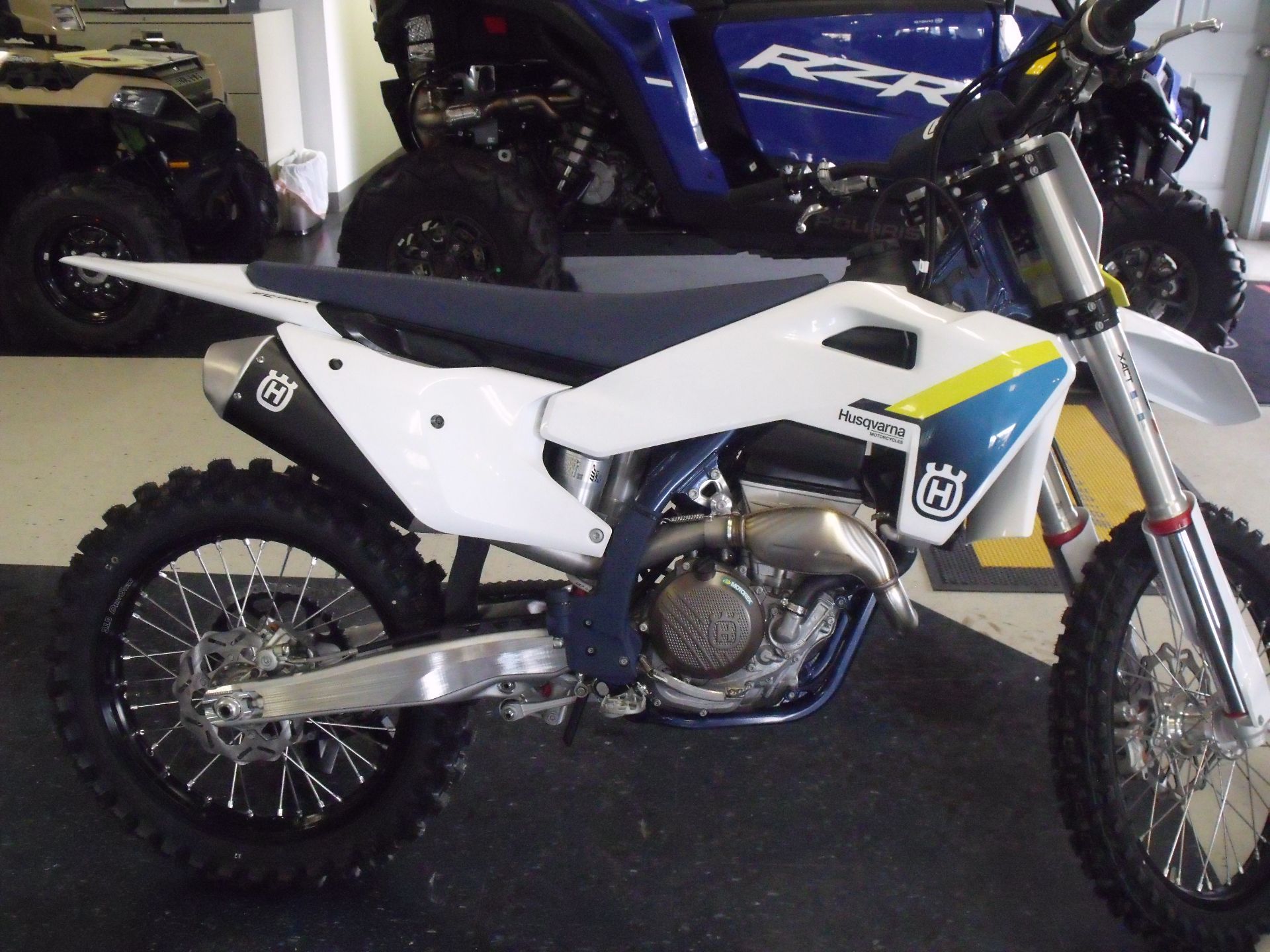 2025 Husqvarna FC 250 1