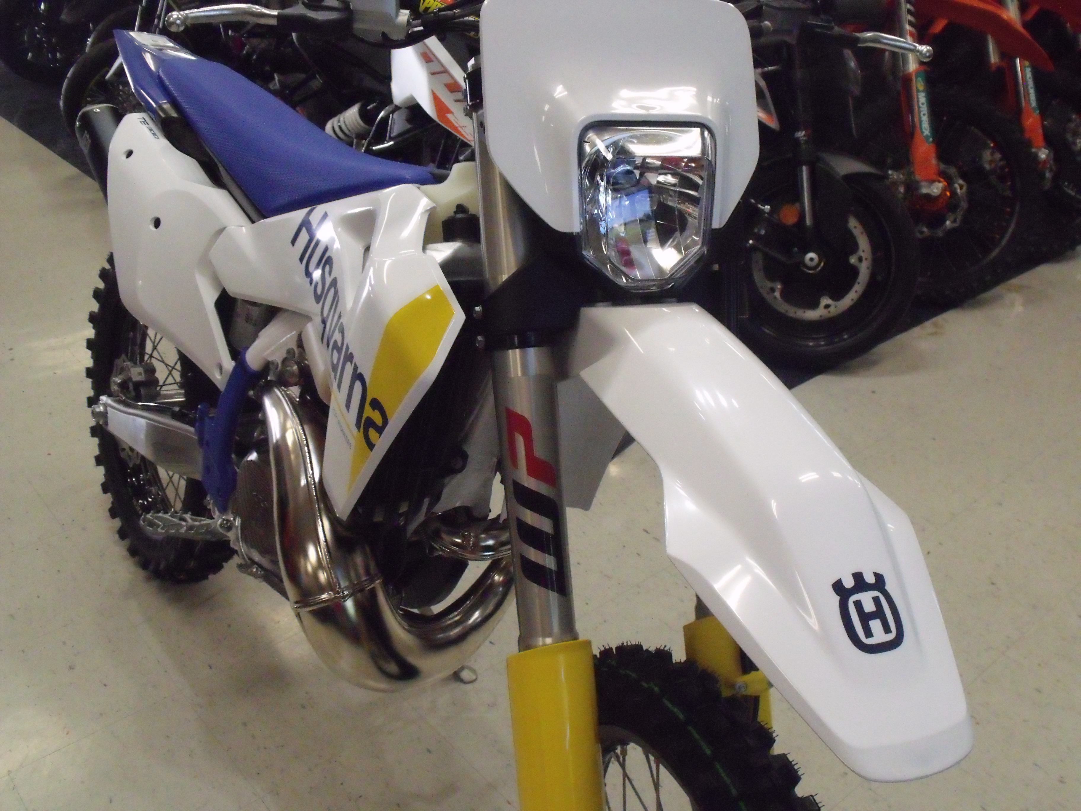 2027 Husqvarna TE 300 2