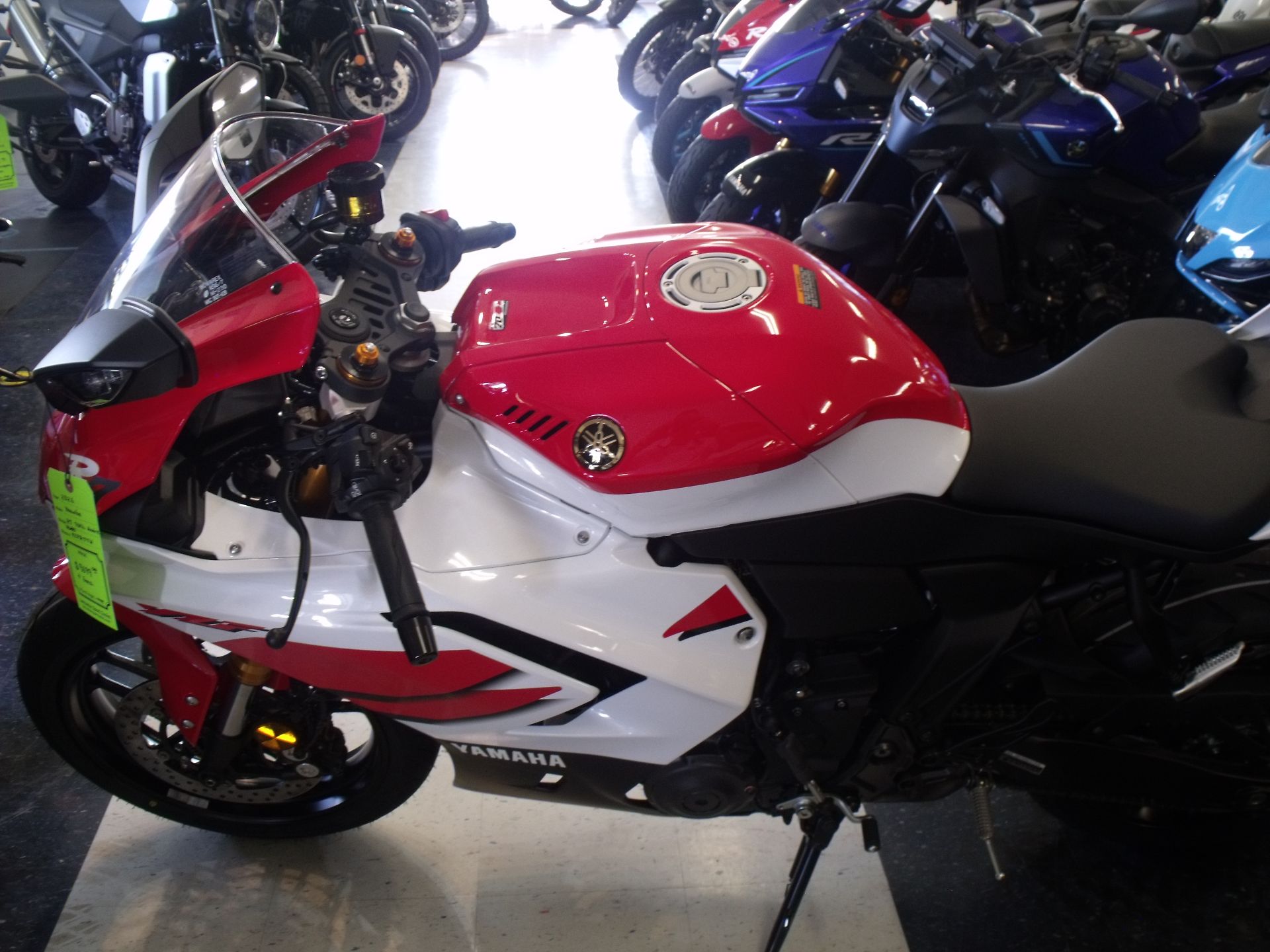 2026 Yamaha YZF-R7 4