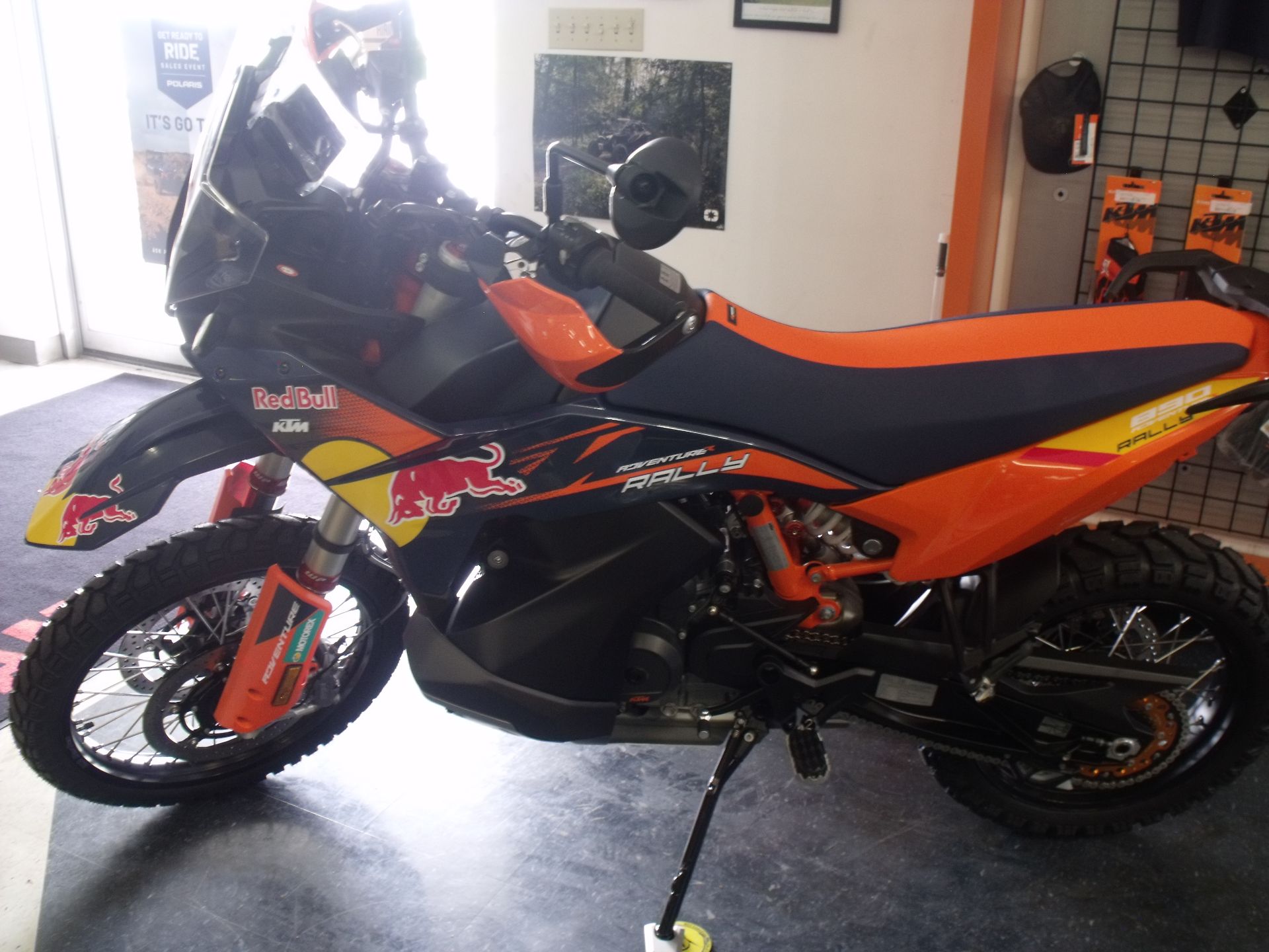 2027 KTM 890 Adventure R Rally 2