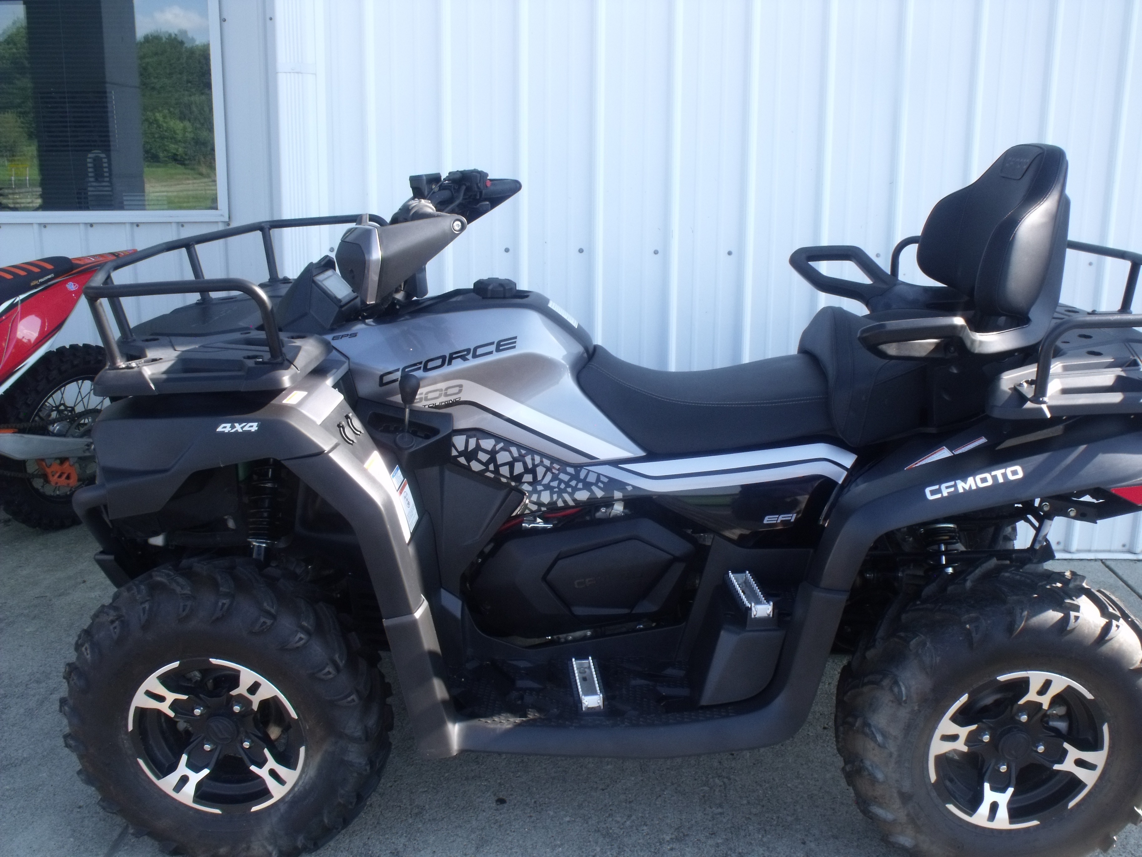 2021  CForce 600 Touring 1