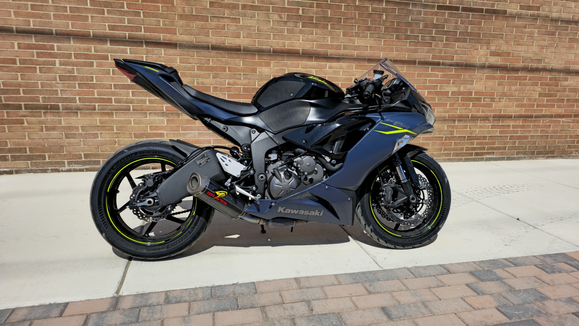 Used 2023 Kawasaki Ninja ZX-6R Motorcycles in Kingsport, TN