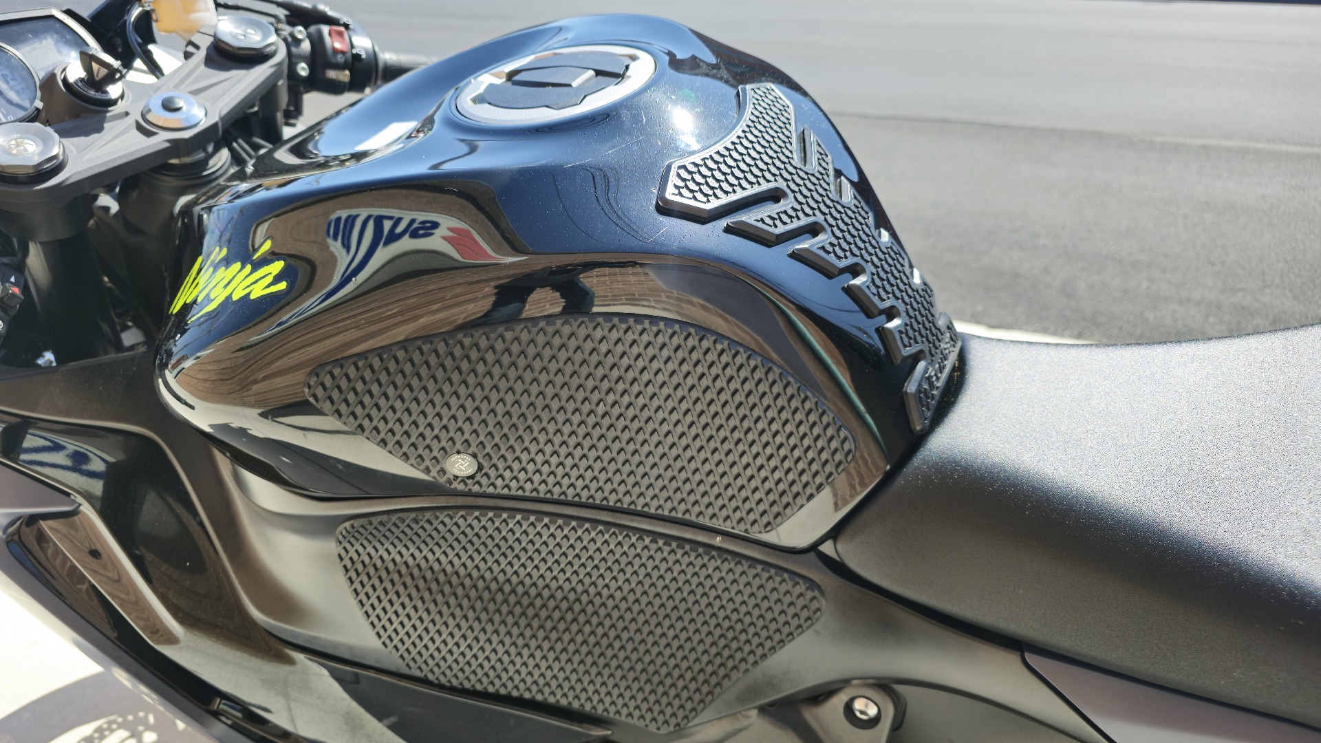 トリックスター / Ninja ZX-25R(21-22)政府認証フルエキゾースト