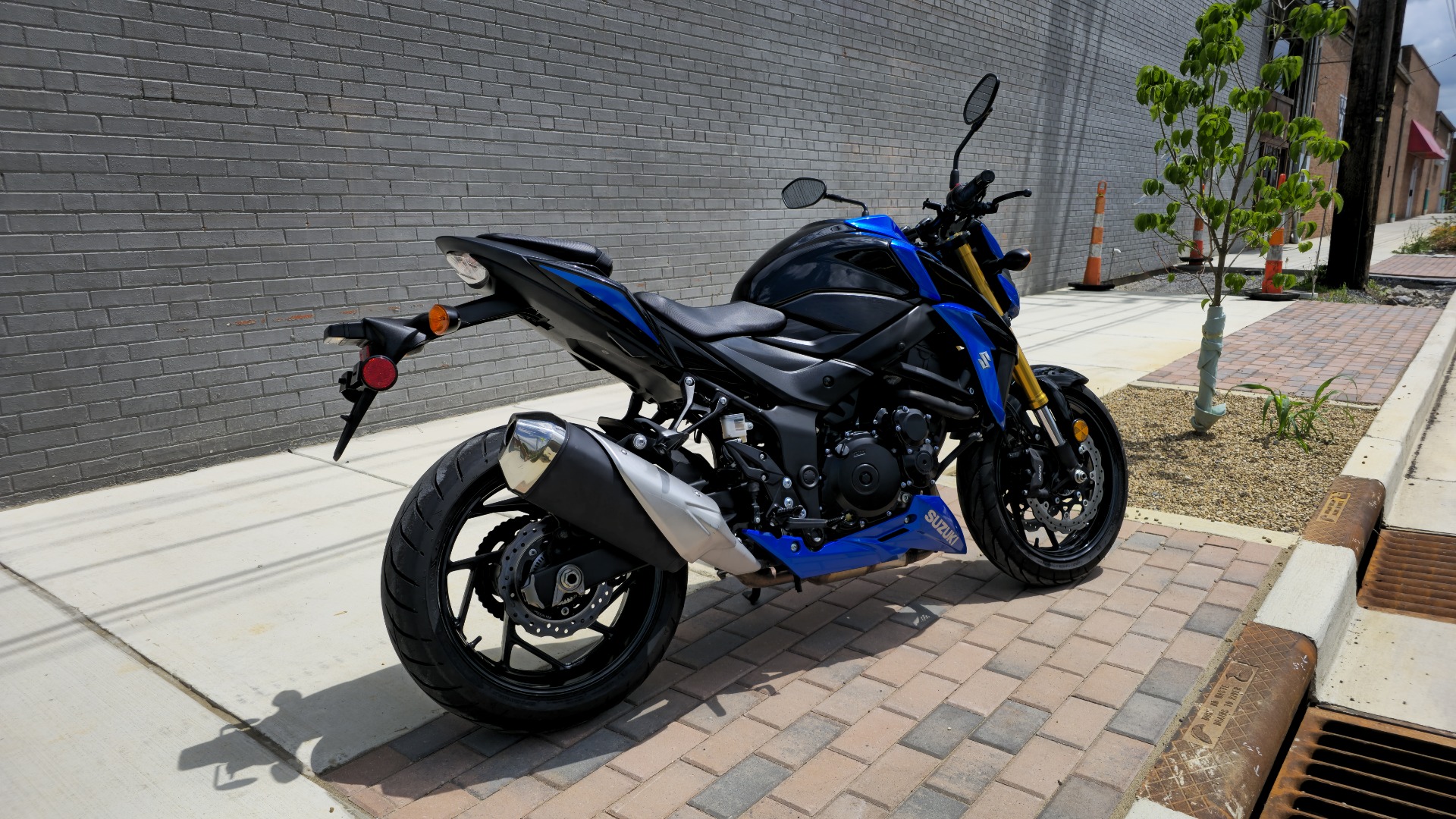 2018 Suzuki GSX-S750 in Kingsport, Tennessee - Photo 2