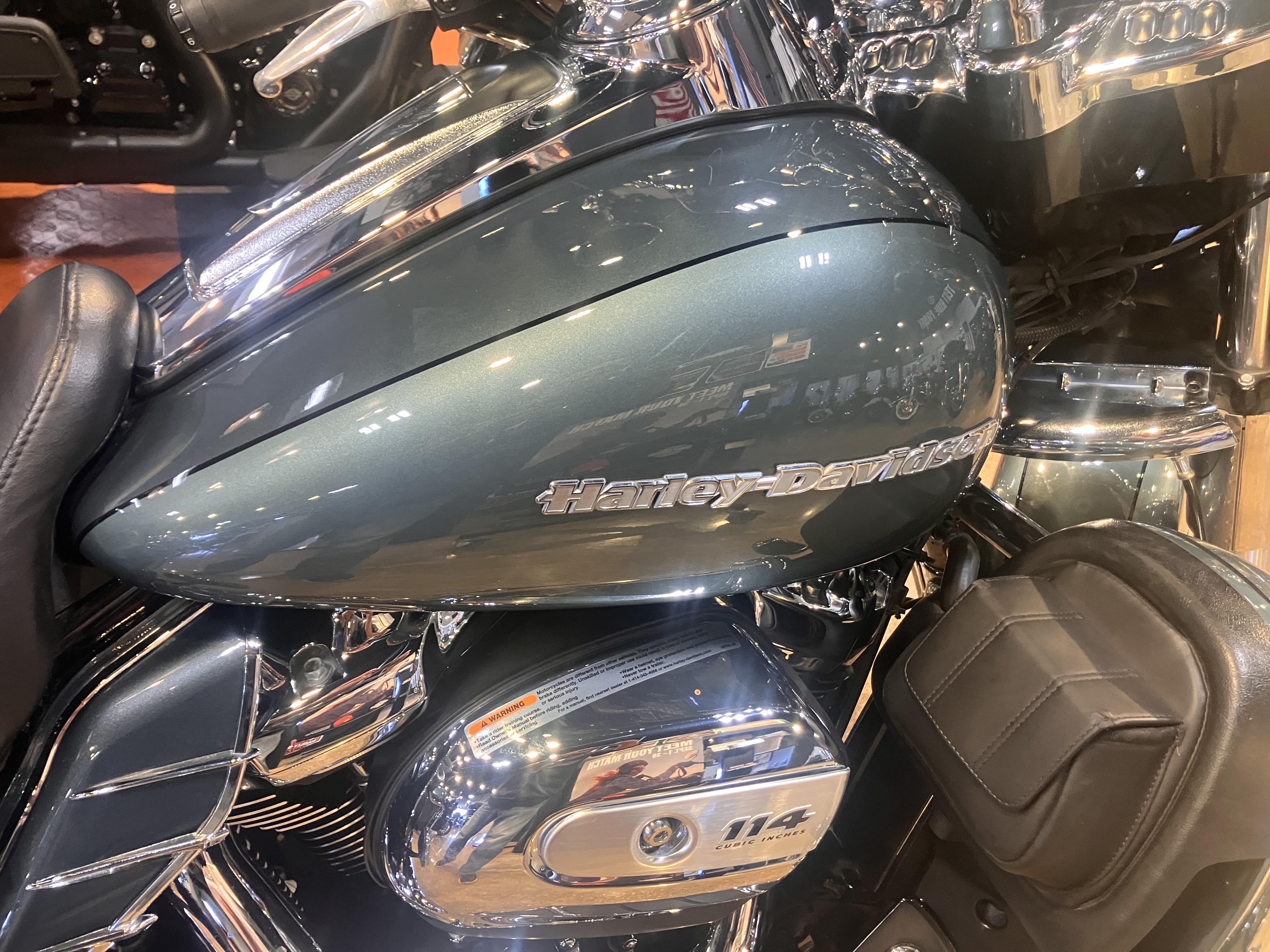 2020 Harley-Davidson  4