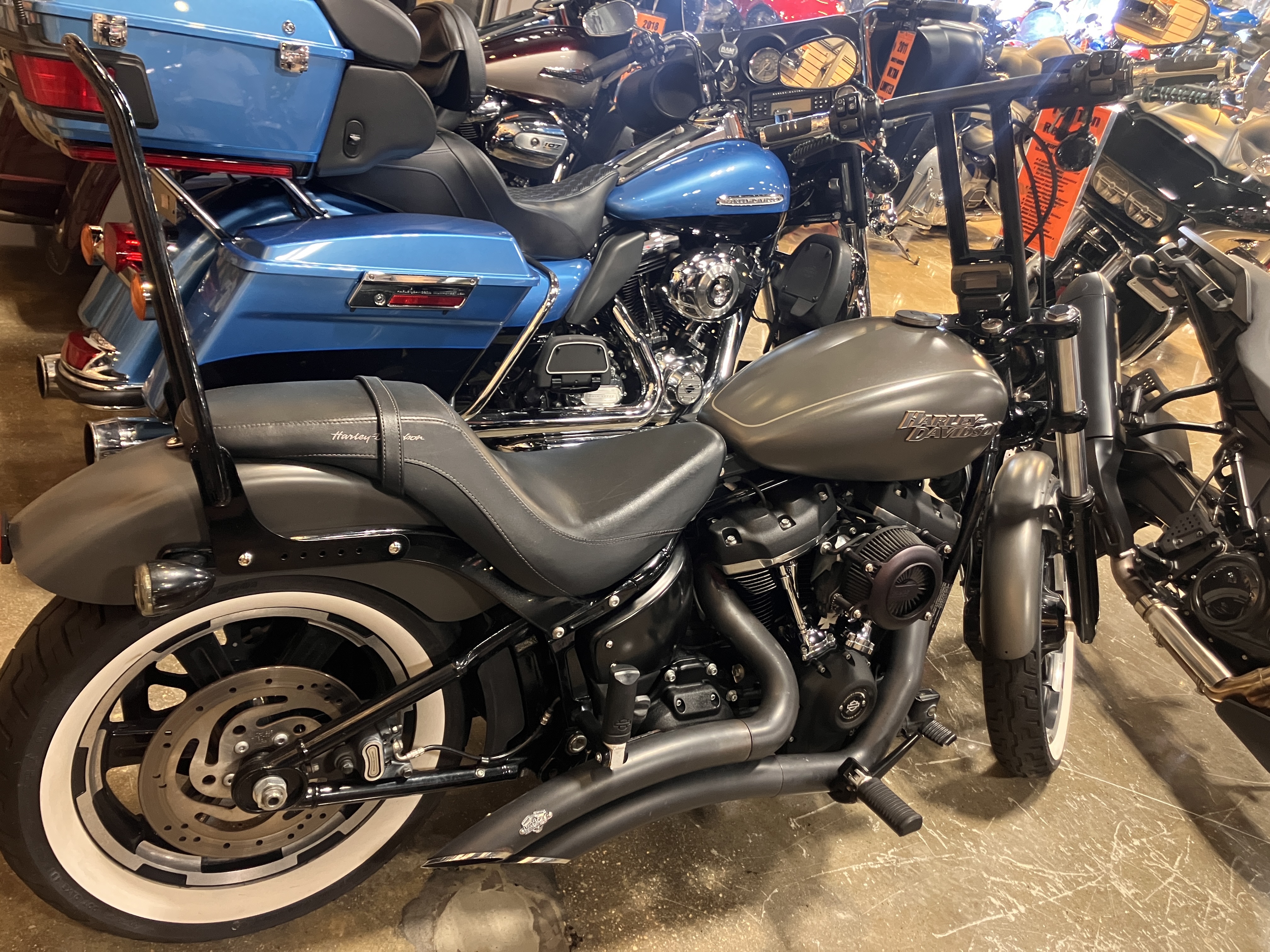 2019 Harley-Davidson  3