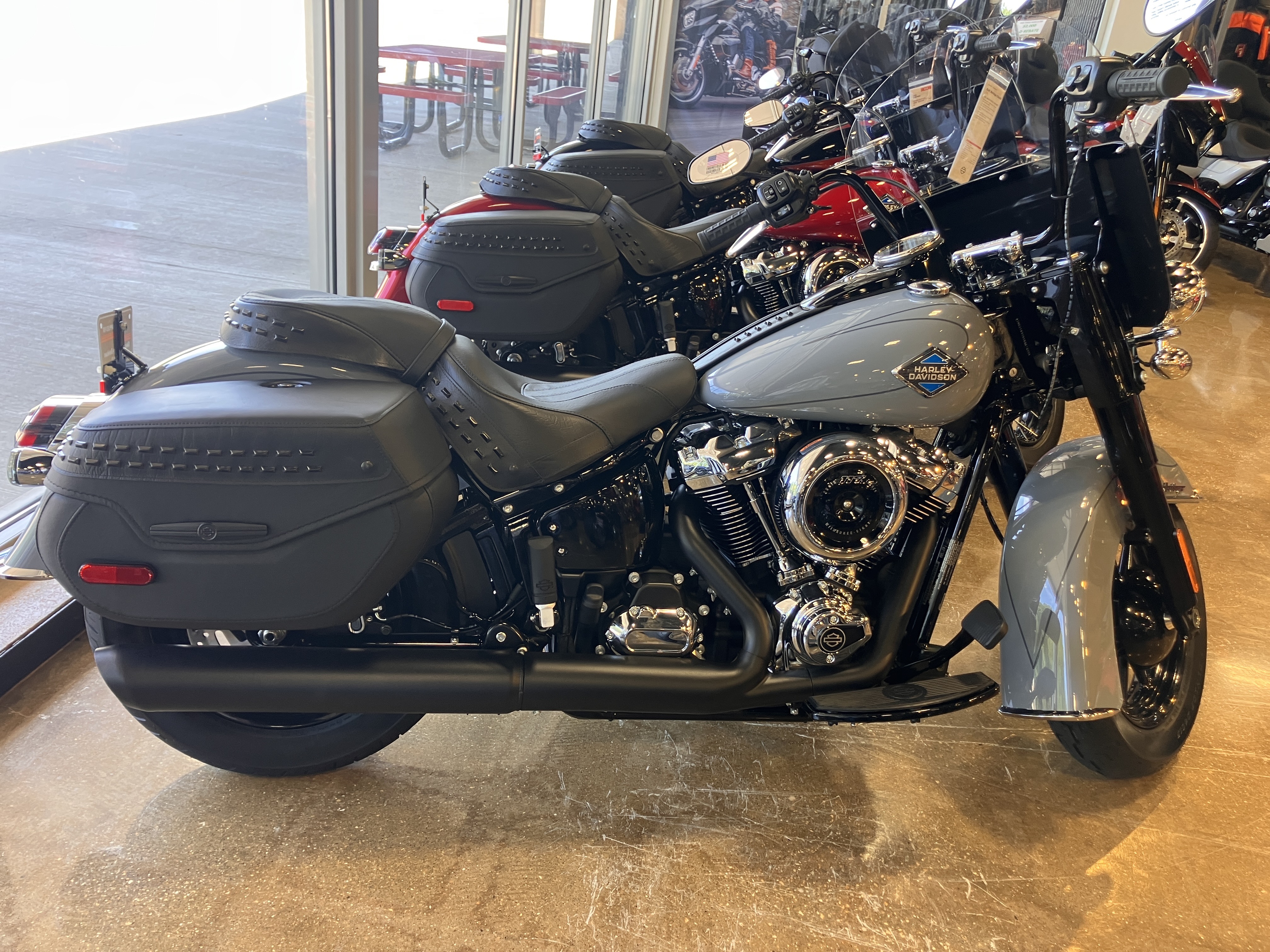 2026 Harley-Davidson HERITAGE CLASSIC 1
