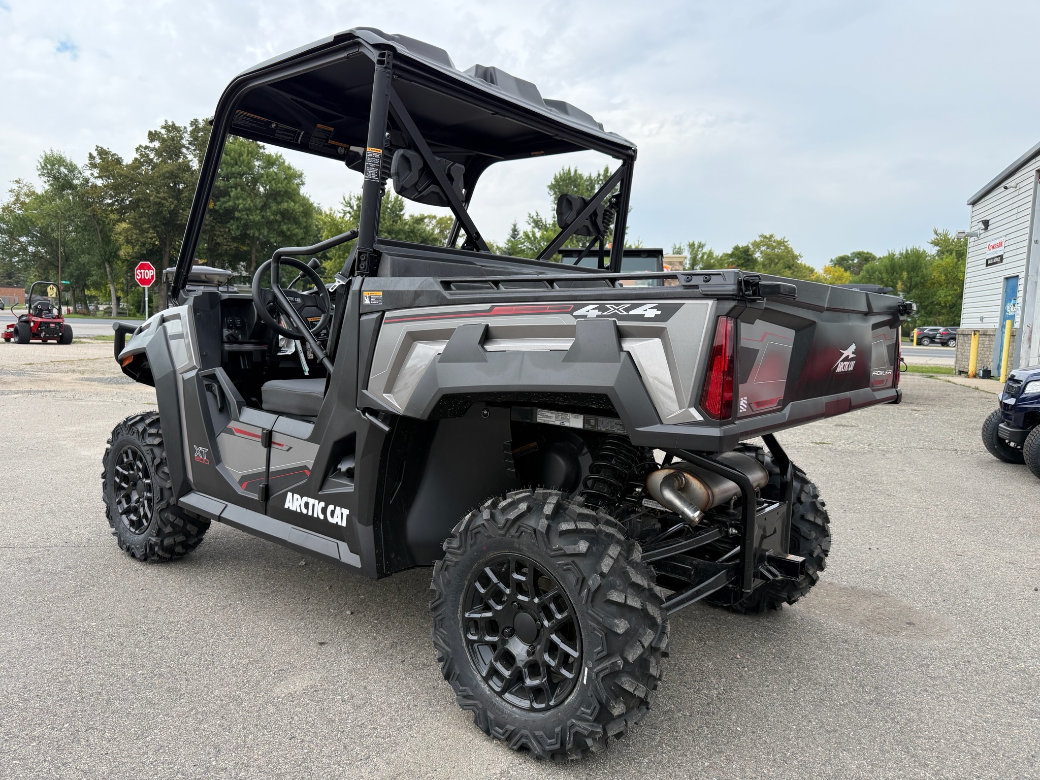 2027 Arctic Cat photo 4