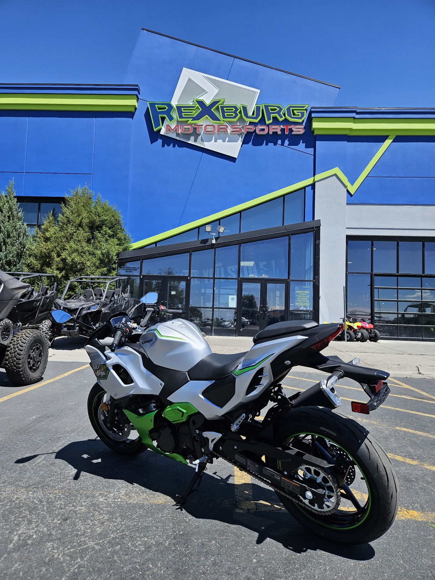 2024 Kawasaki Ninja 7 Hybrid ABS in Rexburg, Idaho - Photo 4