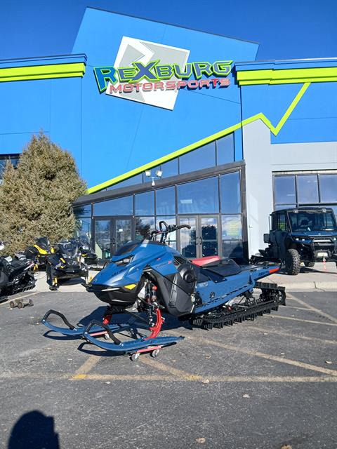 2025 Ski-Doo Summit X w/ Expert Package 165 850 E-TEC Turbo R SHOT PowderMax X-Light 3.0 w/ 10.25 in. Touchscreen HAC — photo 1 of 17