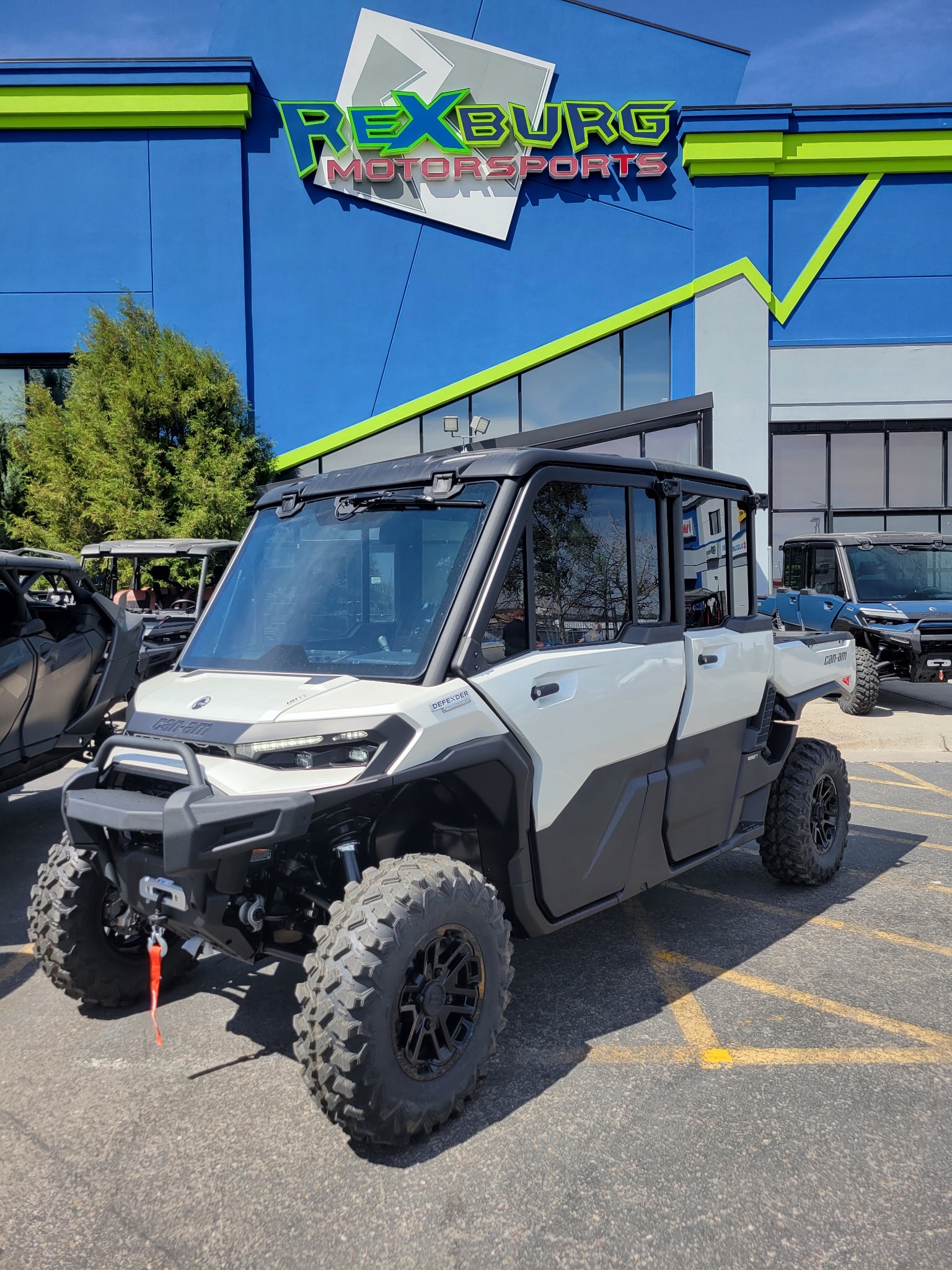 2026 Can-Am™ Defender MAX Limited HD11 1