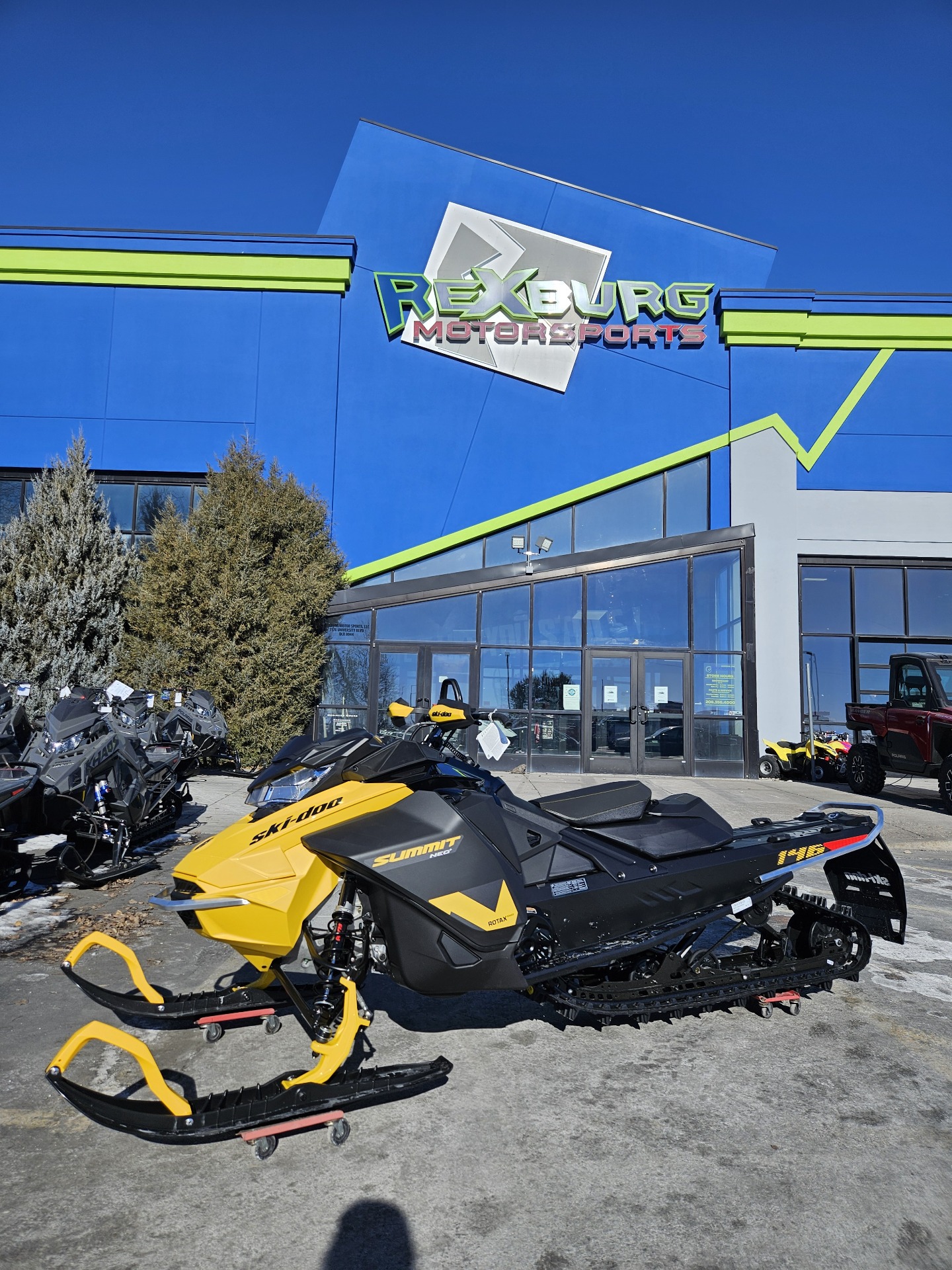 2025 Ski-Doo Summit NEO+ 600 EFI ES Hurricane 1.75 w/FlexEdge HAC in Rexburg, Idaho - Photo 1