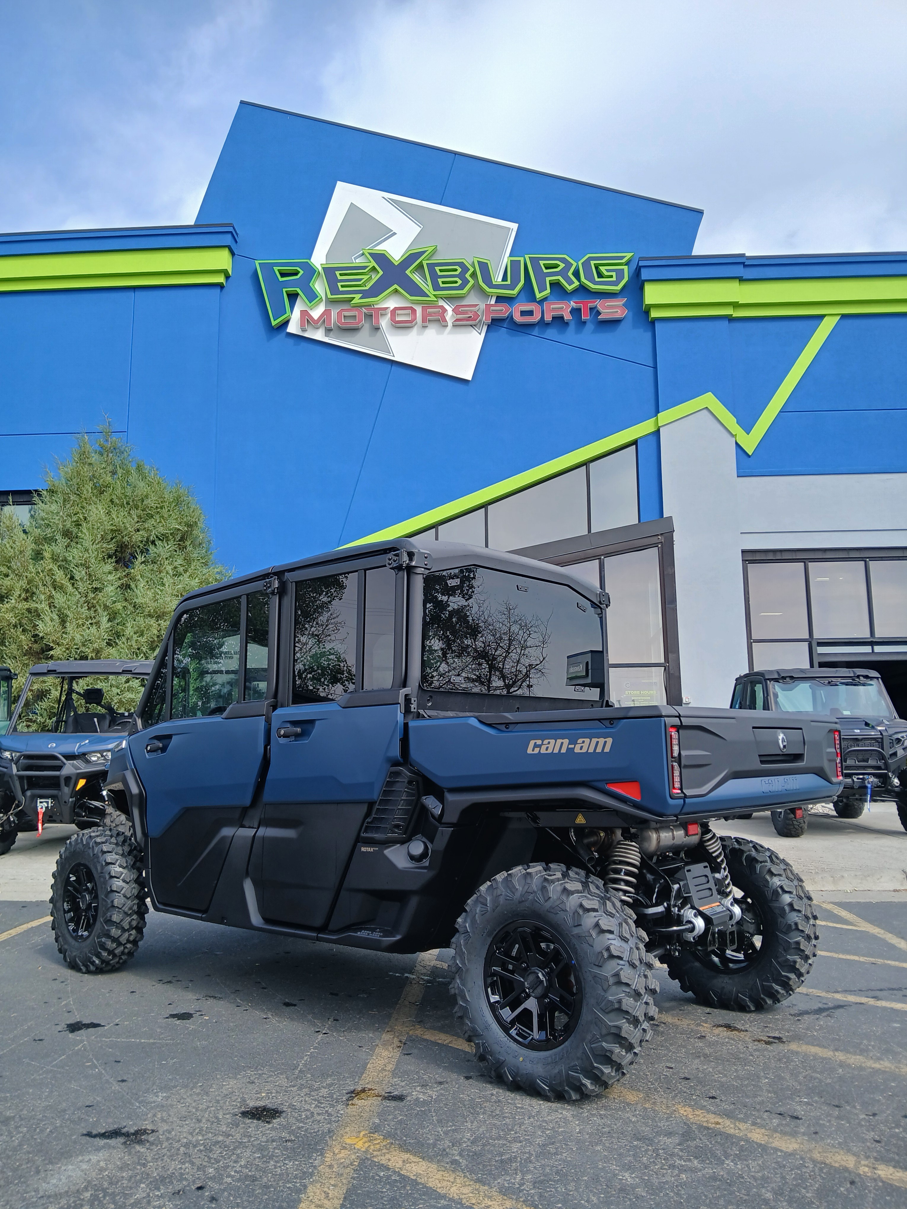 2026 Can-Am™ Defender MAX Limited HD11 2