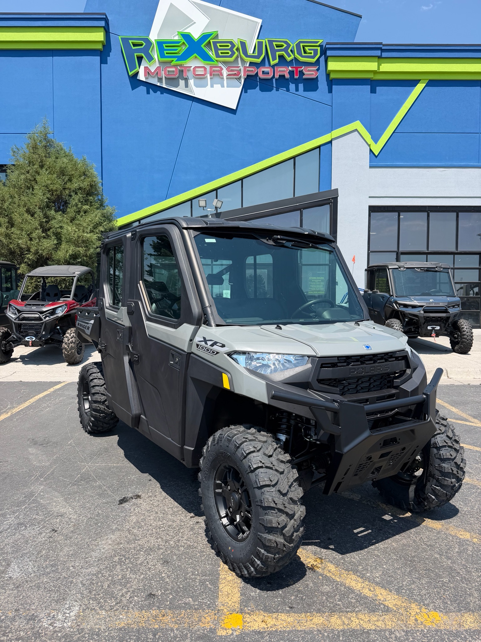 2027 Polaris Ranger Crew XP 1000 Cab 2