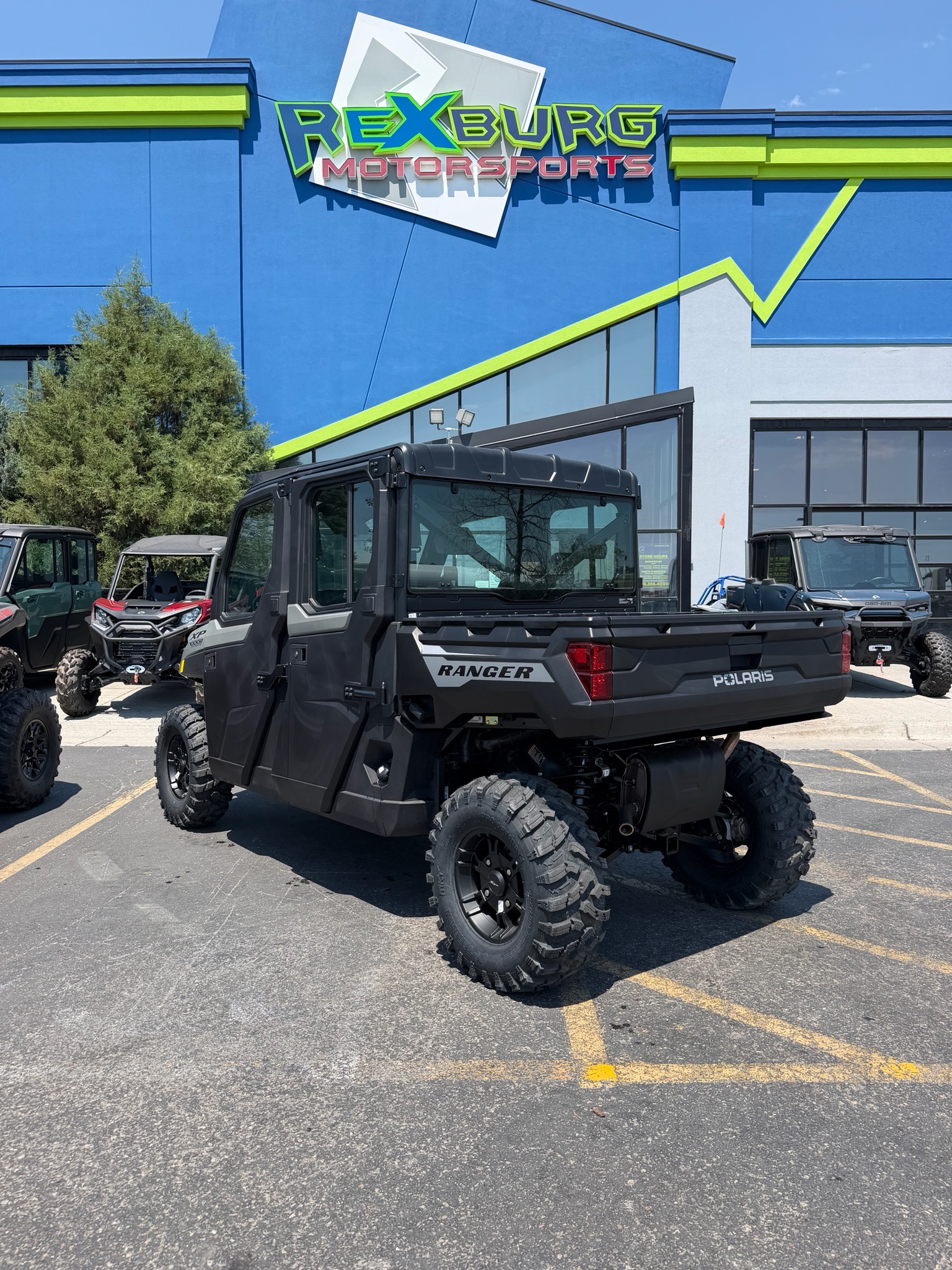 2027 Polaris Ranger Crew XP 1000 Cab 4
